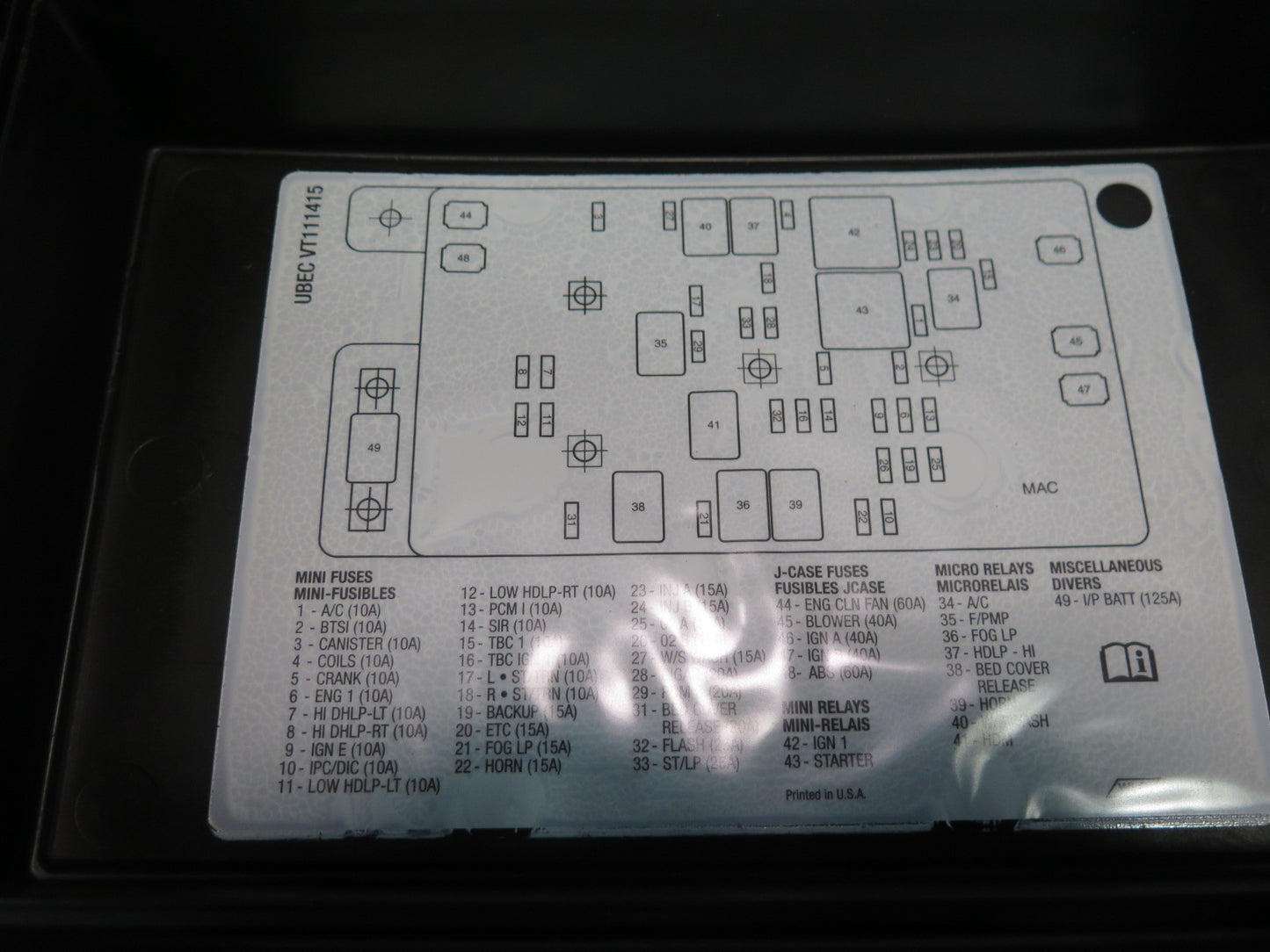 2003 Chevrolet SSR 5.3L LM4 A/T Engine Bay Relay Fuse Box OEM