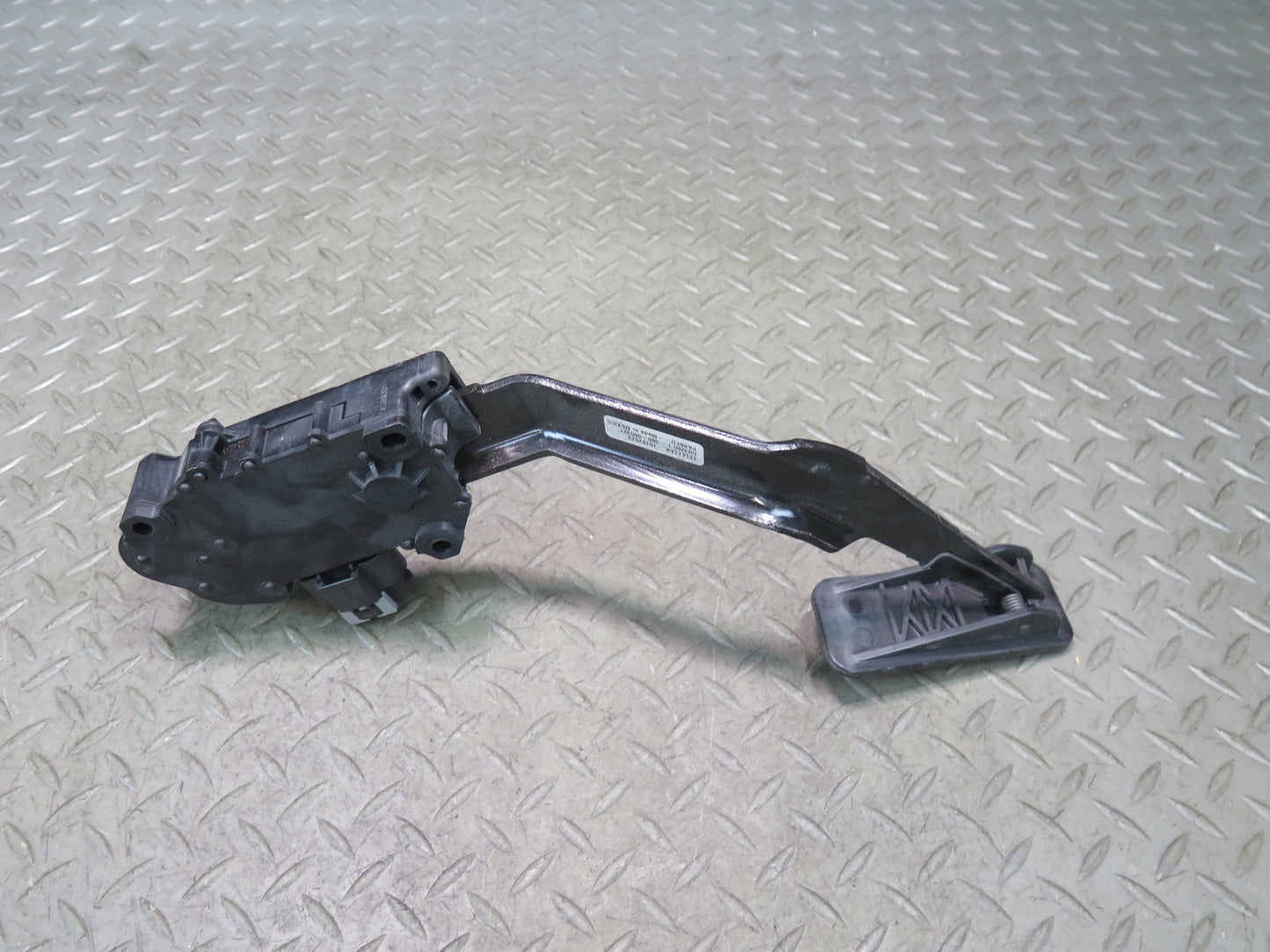 03-06 Chevrolet SSR A/T Accelerator Gas Pedal 15187573 OEM