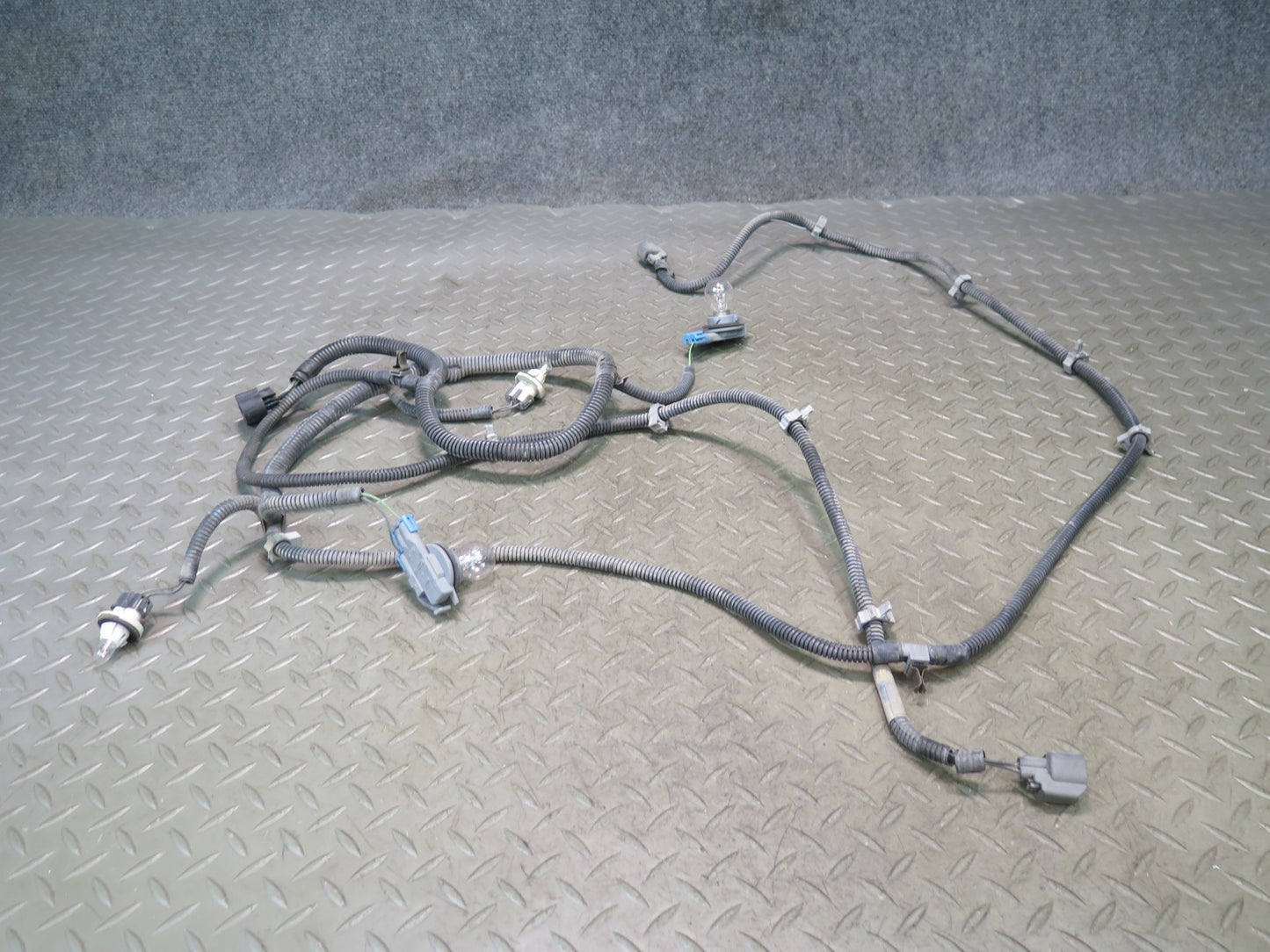 03-06 Chevrolet SSR Rear Bumper Wire Wiring Harness OEM