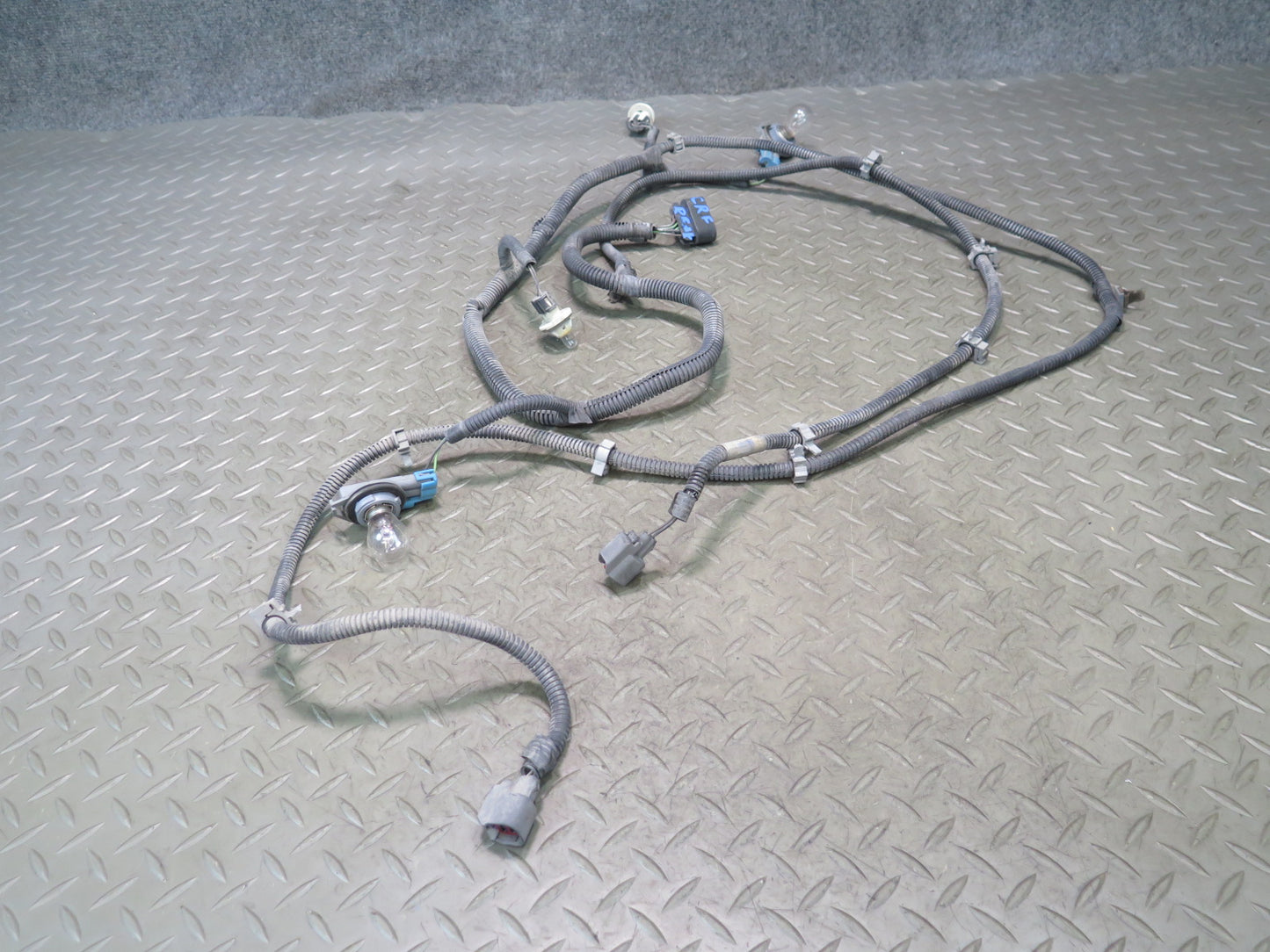 03-06 Chevrolet SSR Rear Bumper Wire Wiring Harness OEM