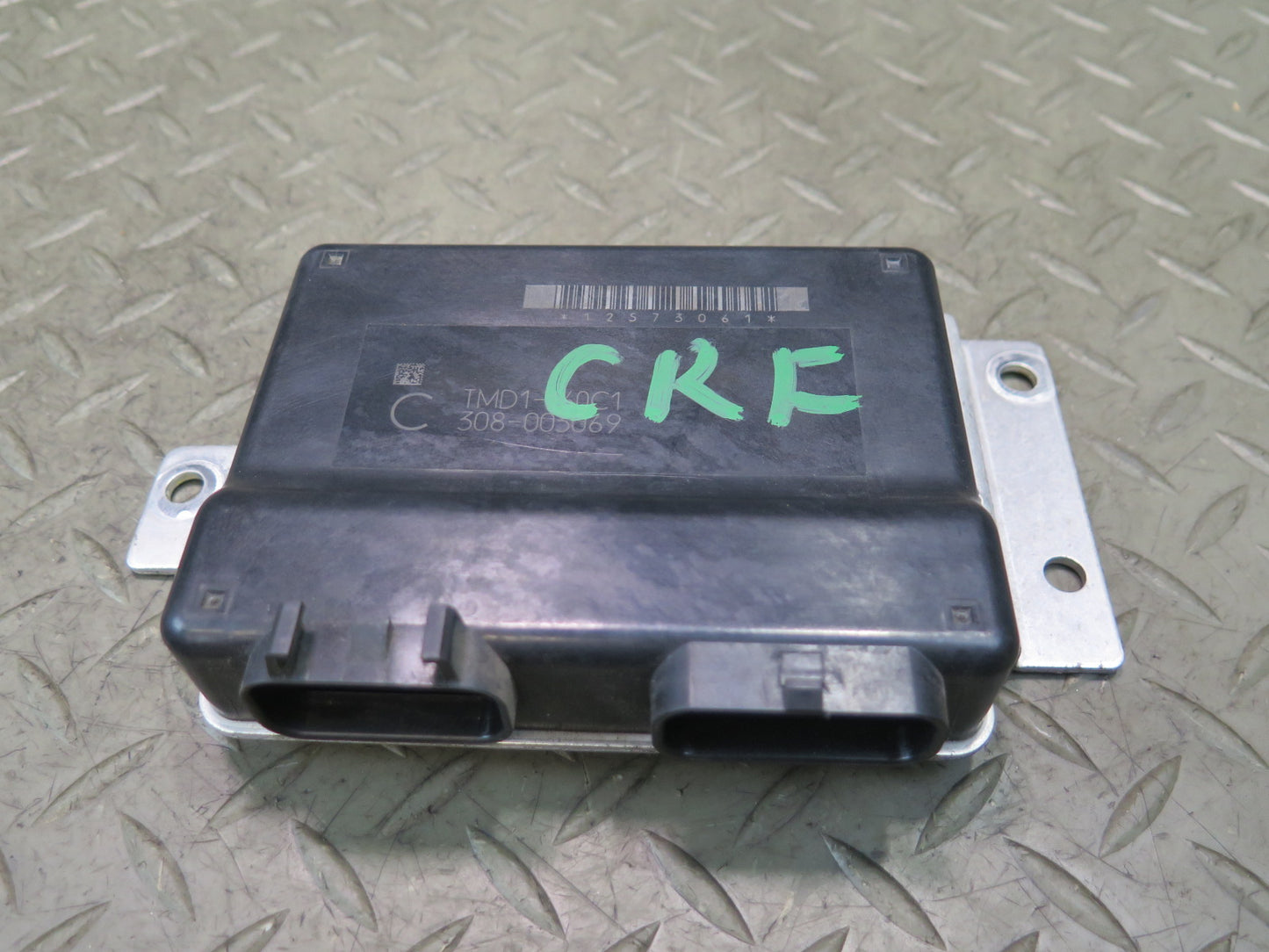 03-04 Chevrolet SSR 5.3L Throttle Actuator Control Module 12573061 OEM