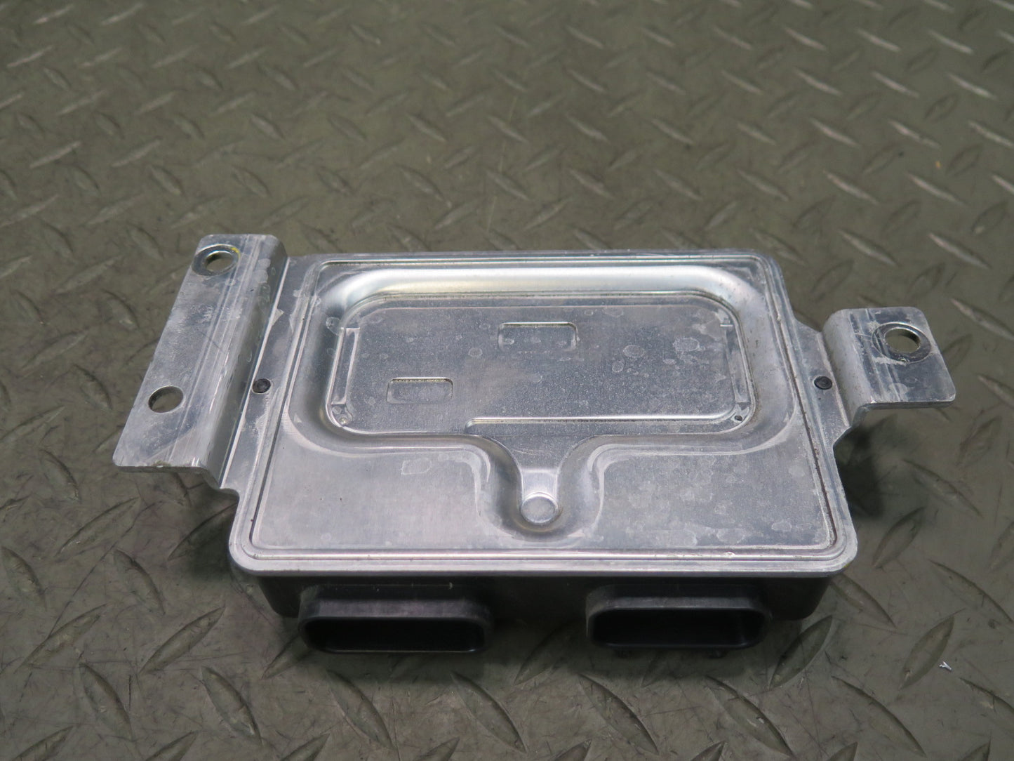 03-04 Chevrolet SSR 5.3L Throttle Actuator Control Module 12573061 OEM