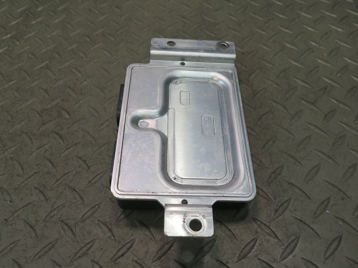 03-04 Chevrolet SSR 5.3L Throttle Actuator Control Module 12573061 OEM