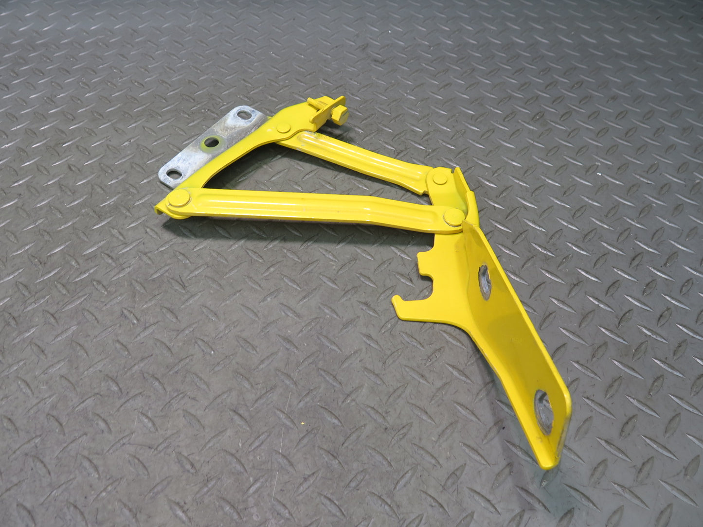 03-06 Chevrolet SSR Set of 2 Left & Right Hood Hinge Yellow OEM