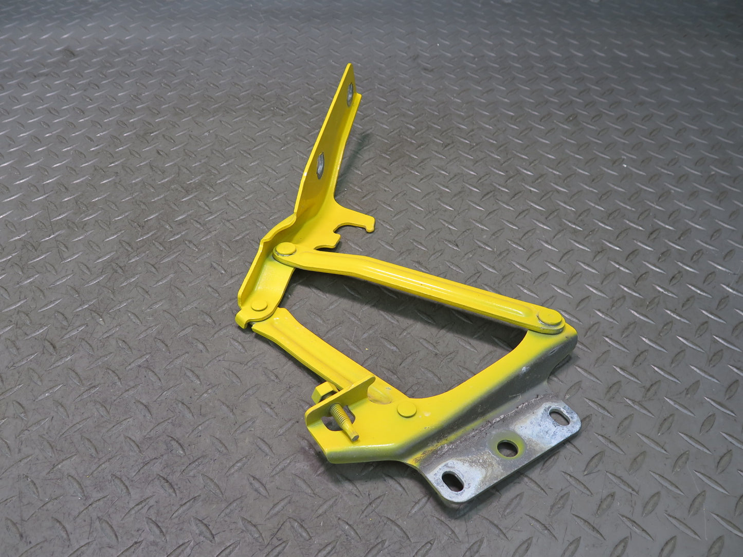 03-06 Chevrolet SSR Set of 2 Left & Right Hood Hinge Yellow OEM