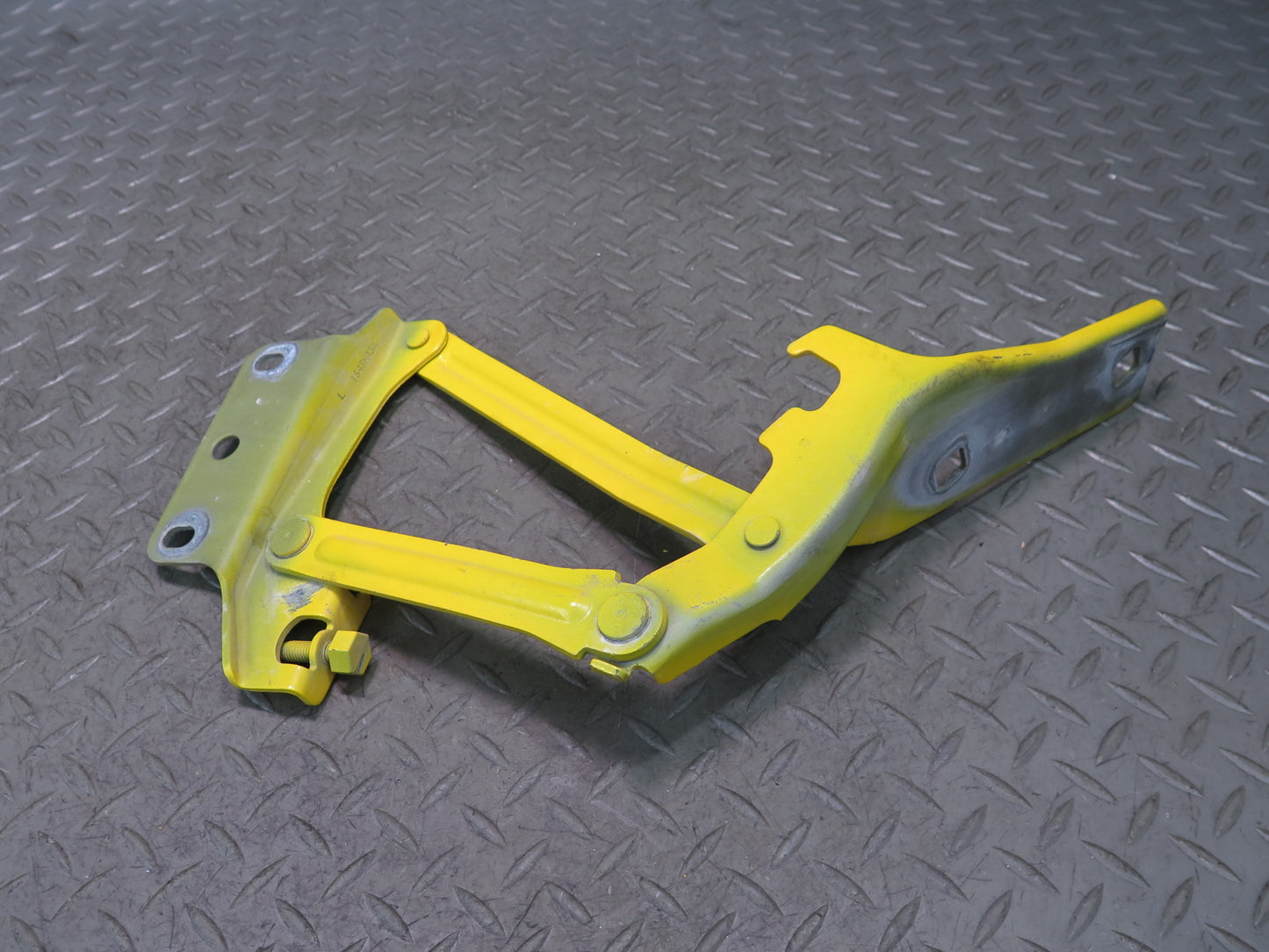 03-06 Chevrolet SSR Set of 2 Left & Right Hood Hinge Yellow OEM