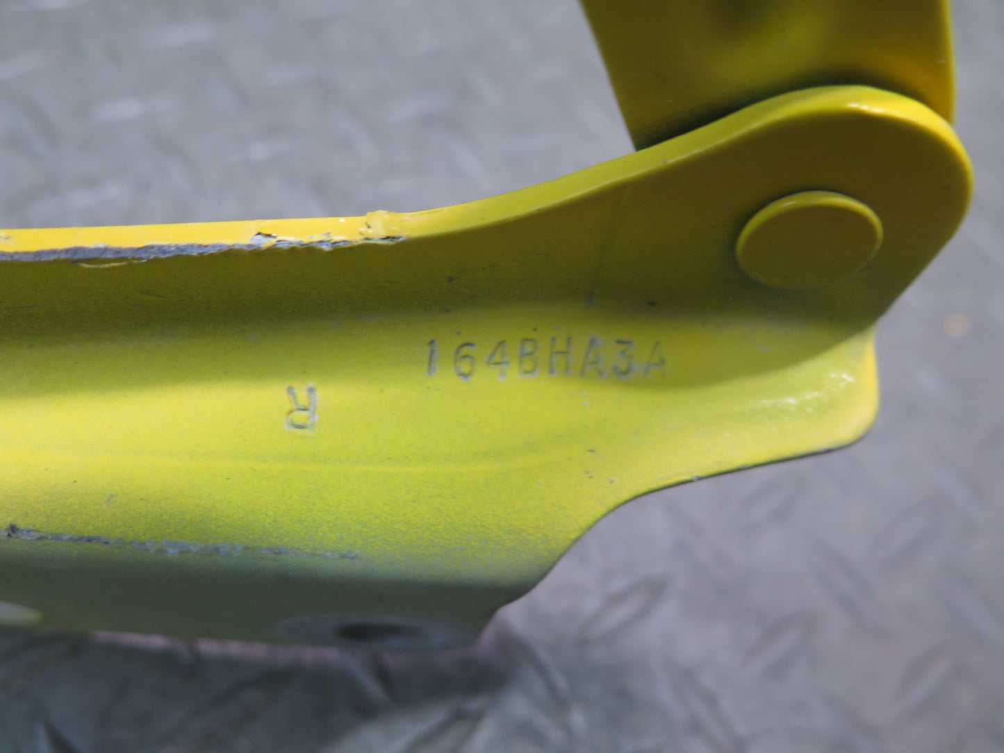 03-06 Chevrolet SSR Set of 2 Left & Right Hood Hinge Yellow OEM