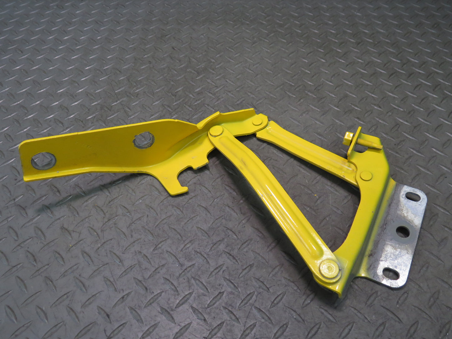 03-06 Chevrolet SSR Set of 2 Left & Right Hood Hinge Yellow OEM