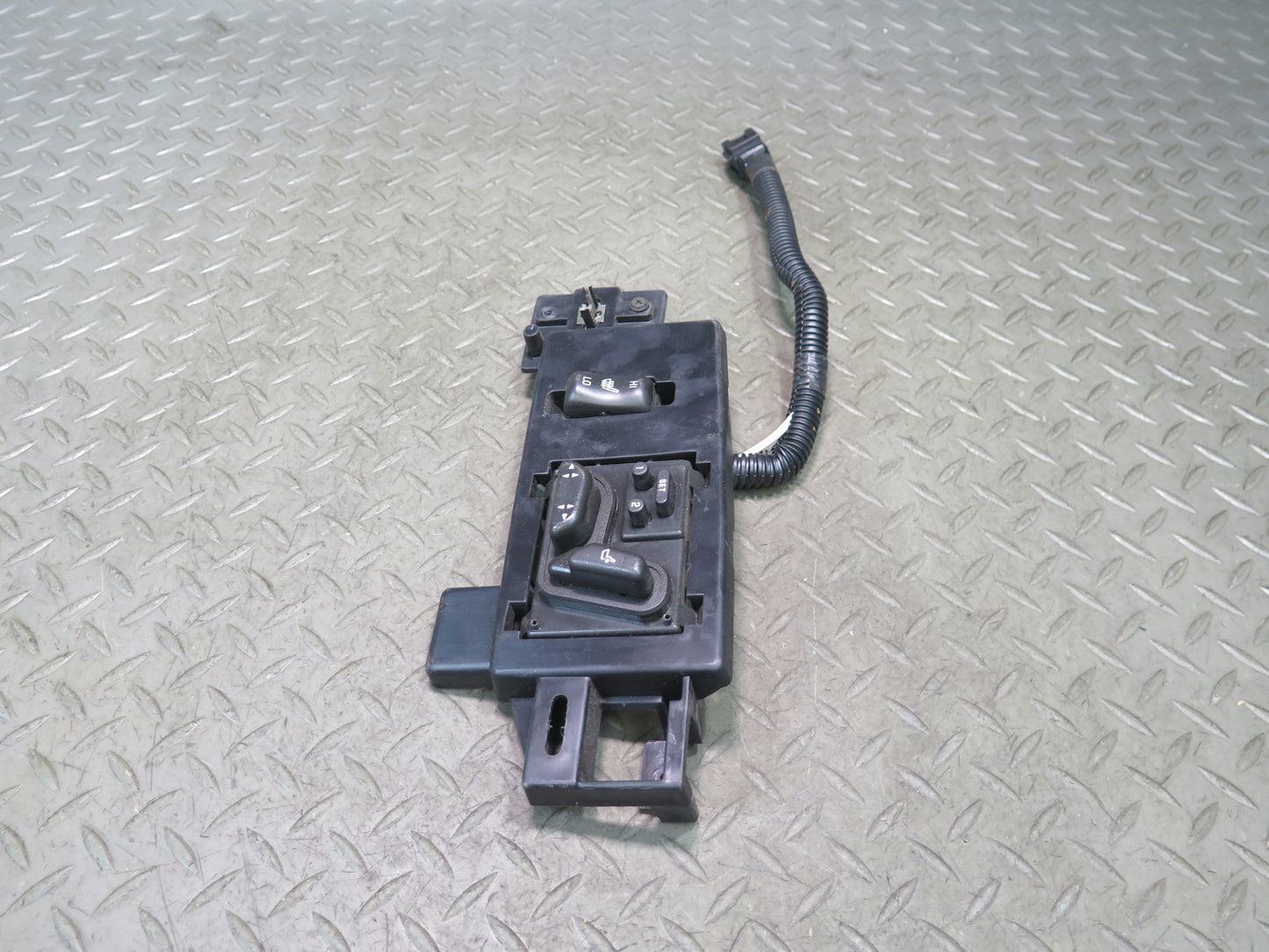 03-06 Chevrolet SSR Front Left Driver Seat Adjustment Memory Heated Switch OEM