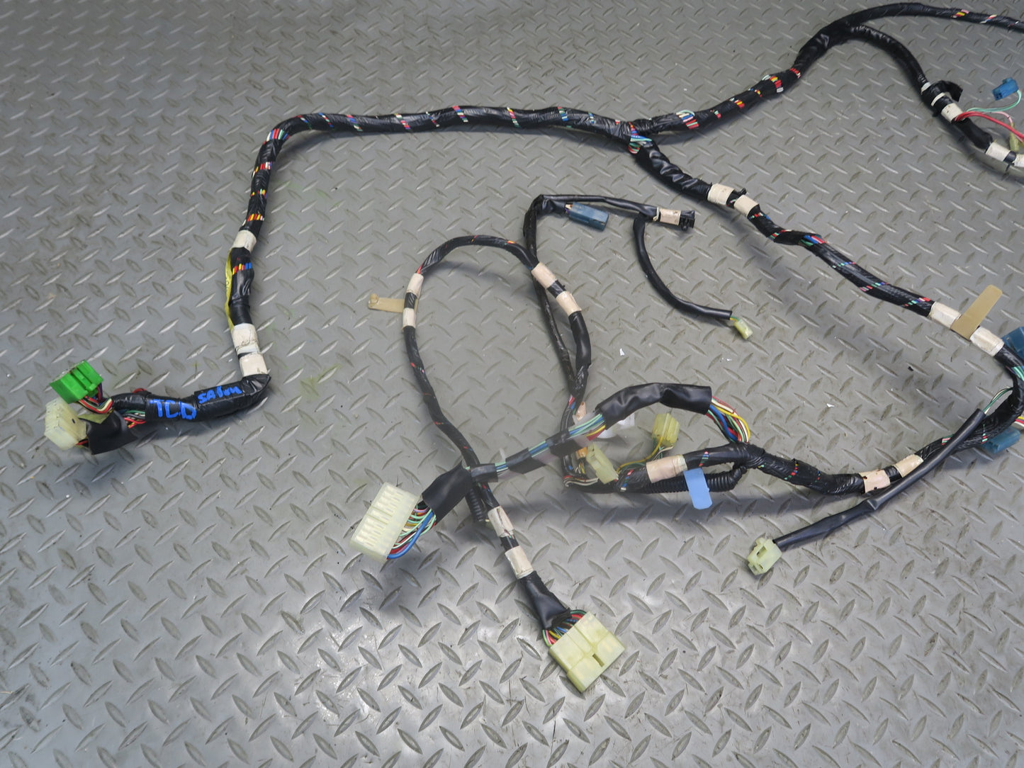 85-86 Toyota Cressida MX73 Sedan Left Interior Floor Wire Wiring Harness OEM