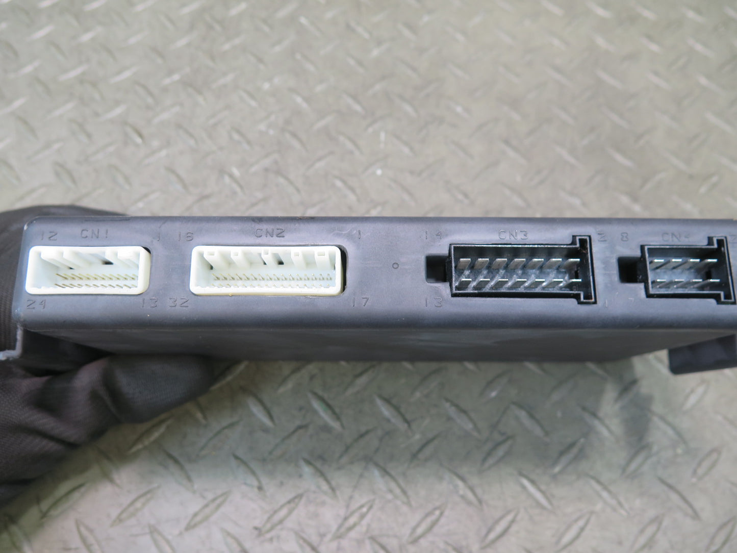 03-04 Chevrolet SSR Convertible RDM Folding TOP Roof Control Module Unit OEM