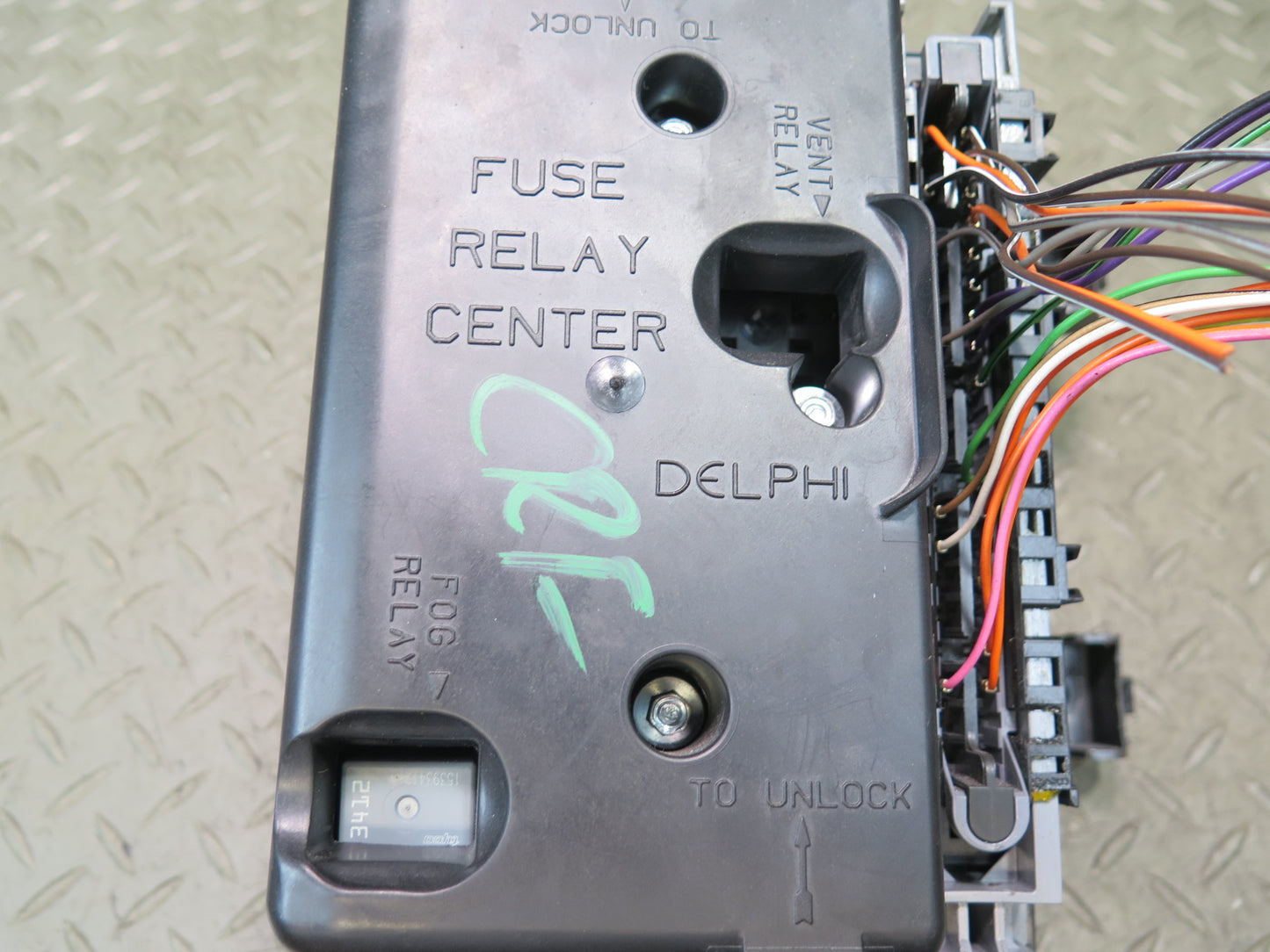 2003 Chevrolet SSR 5.3L LM4 A/T Cabin Interior Relay Fuse Box OEM