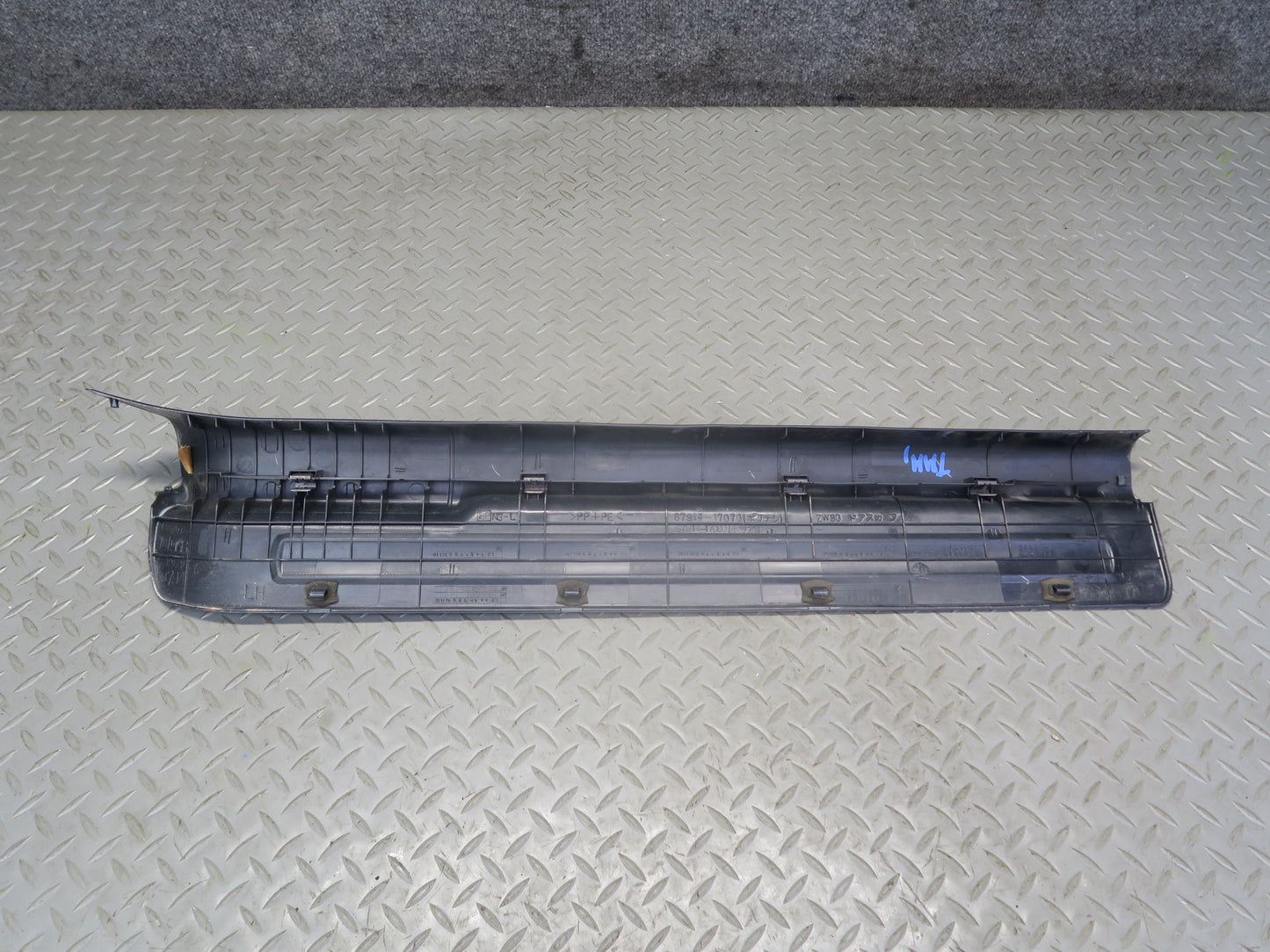 00-05 Toyota MR2 Spyder ZZW30L Left & Right Door Scuff Sill Plate Trim Set OEM