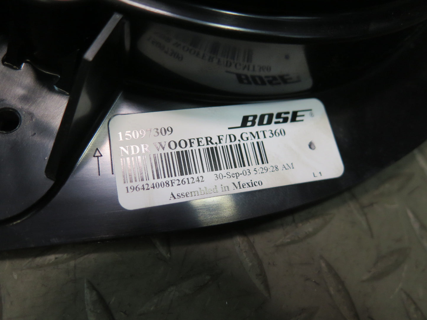 03-06 Chevrolet SSR Set of 2 Front Left & Right Door Bose Woofer Speaker OEM