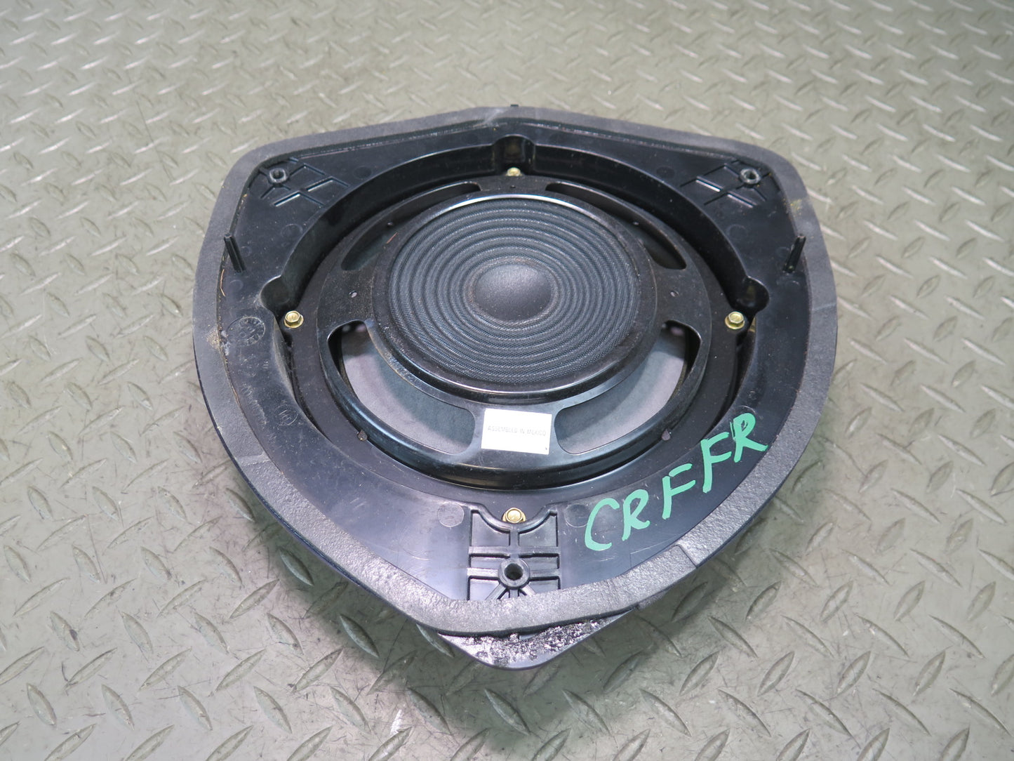 03-06 Chevrolet SSR Set of 2 Front Left & Right Door Bose Woofer Speaker OEM