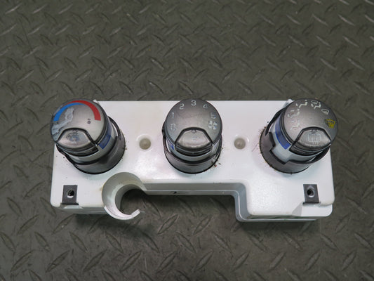 03-06 Chevrolet SSR A/C Air Conditioning Climate Control Switch Panel OEM