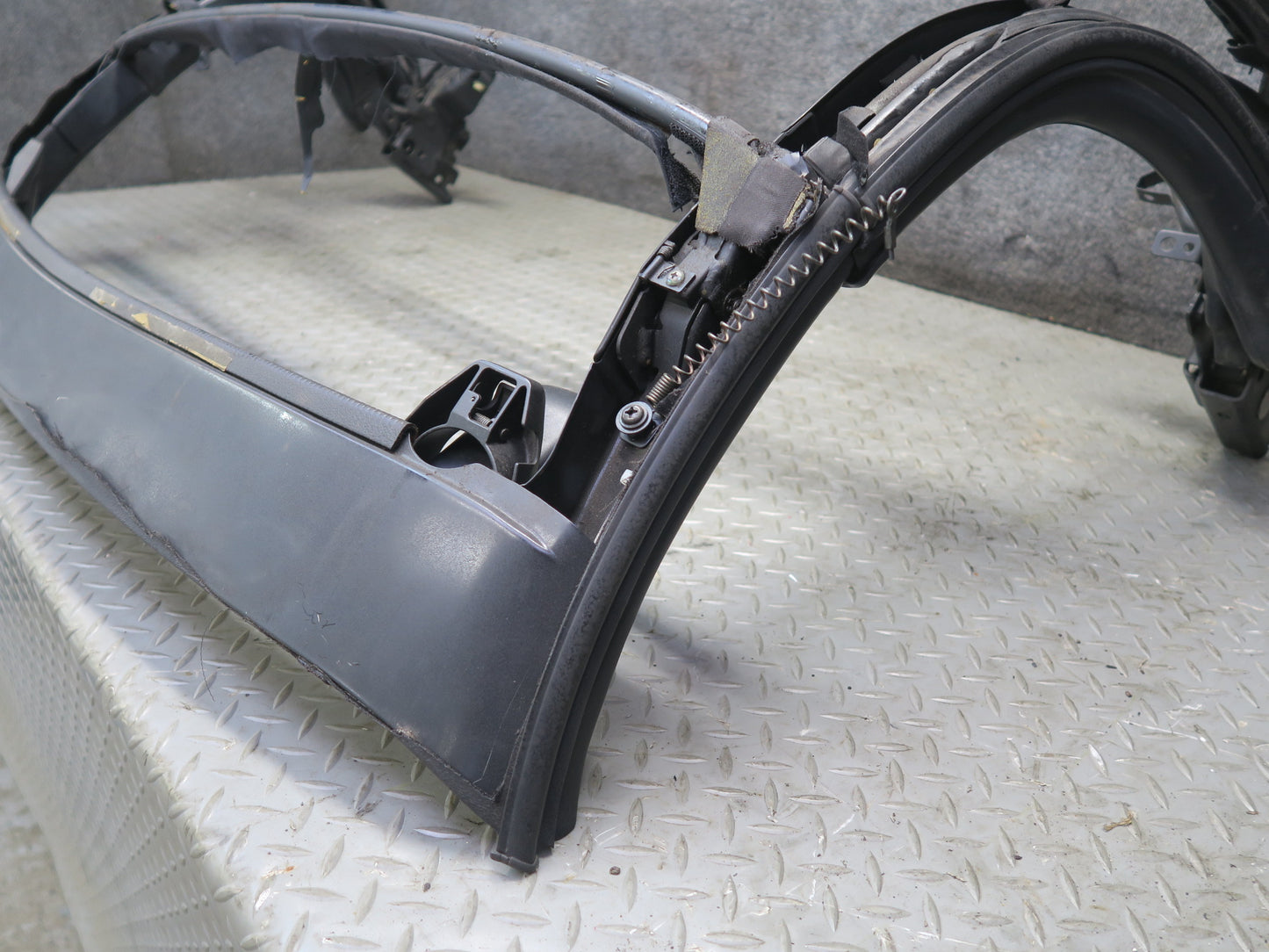 00-05 Toyota MR2 Spyder ZZW30L Convertible Soft TOP Roof Frame Panel OEM