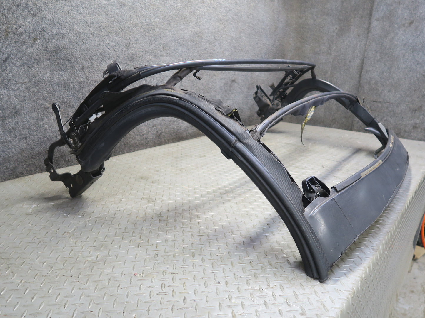 00-05 Toyota MR2 Spyder ZZW30L Convertible Soft TOP Roof Frame Panel OEM
