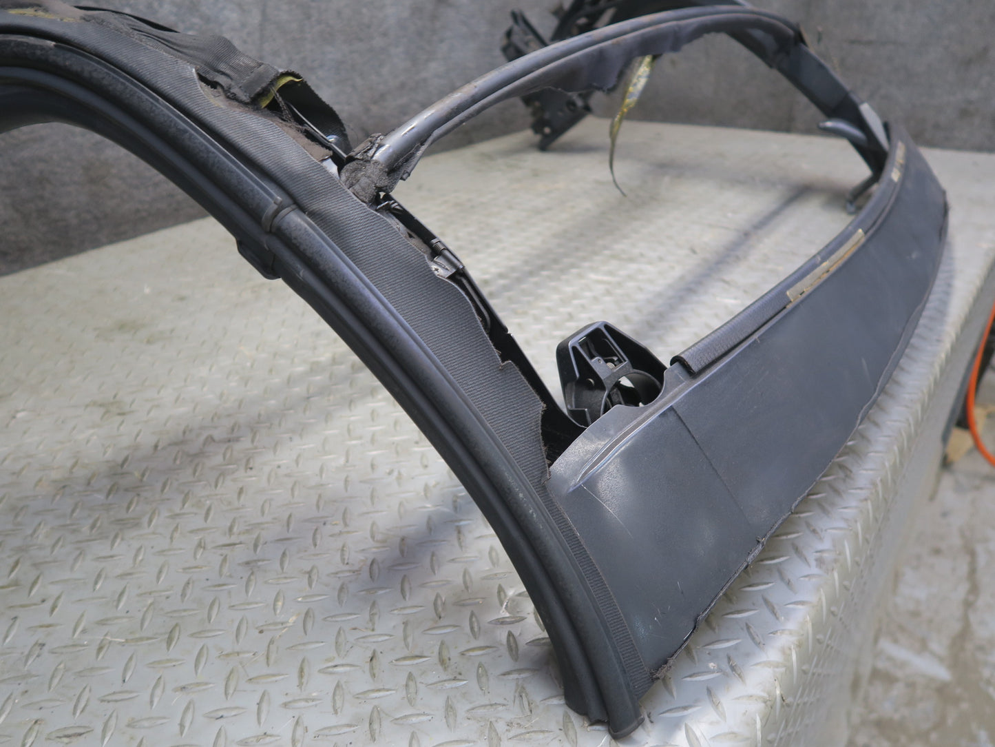 00-05 Toyota MR2 Spyder ZZW30L Convertible Soft TOP Roof Frame Panel OEM