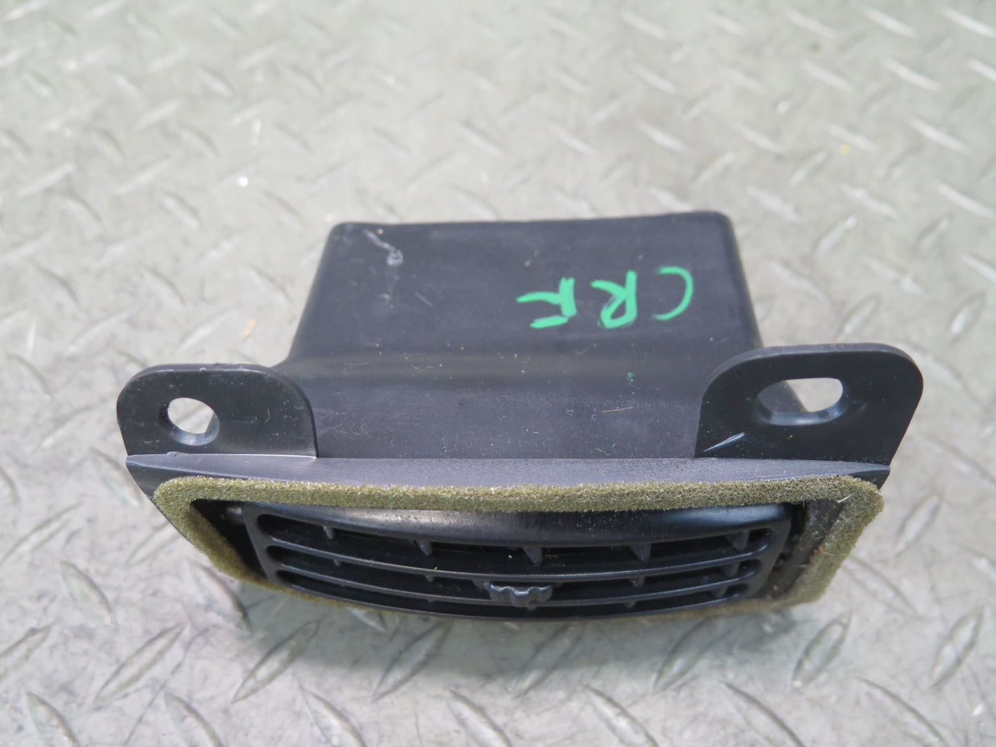 03-06 Chevrolet SSR Dash Dashboard Left Air Vent Grille OEM