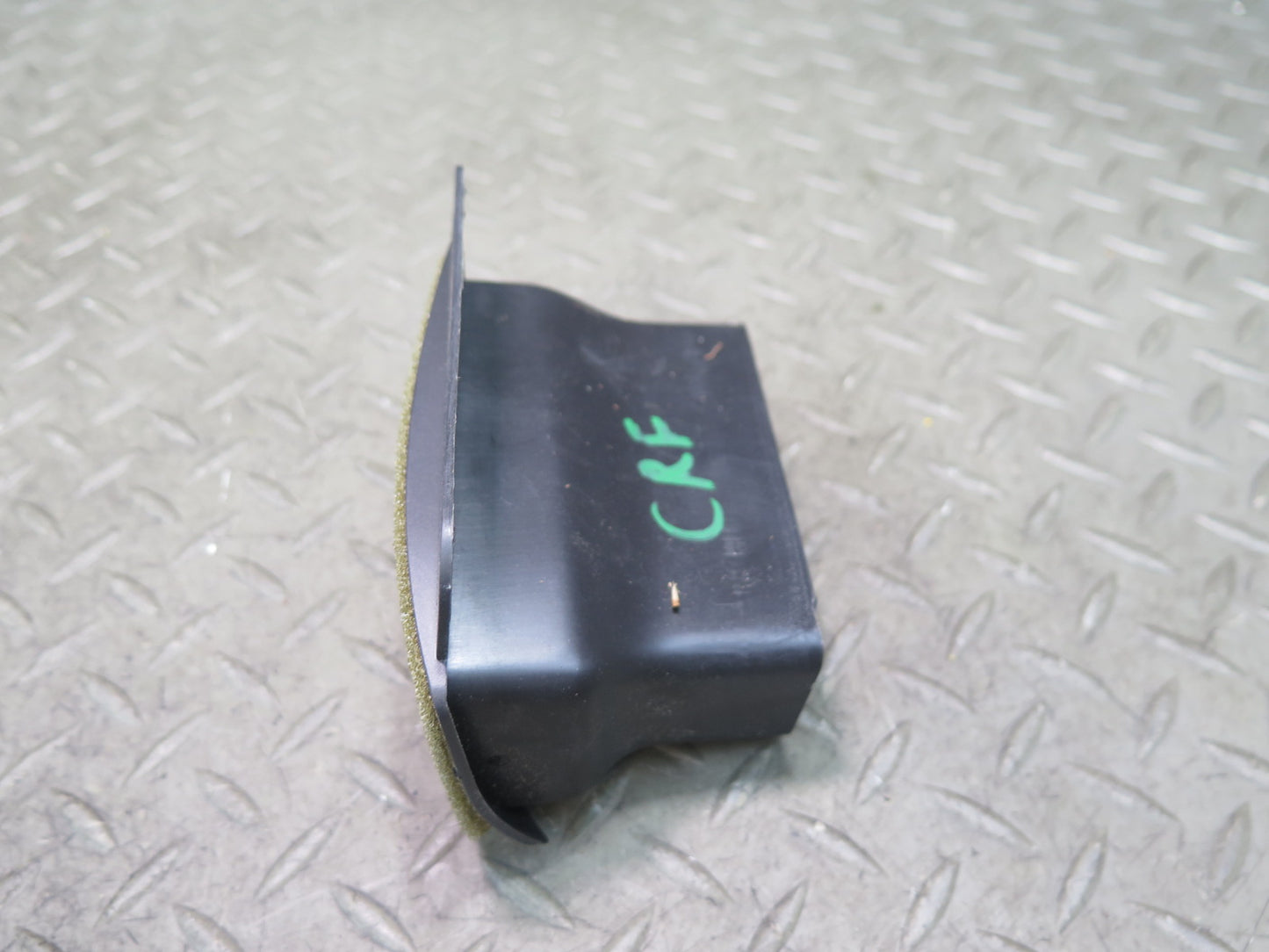 03-06 Chevrolet SSR Dash Dashboard Right Air Vent Grille OEM