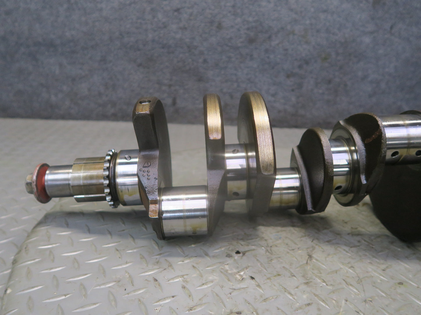 03-04 Chevrolet SSR V8 5.3L LM4 Engine Motor Crankshaft 49K Miles OEM