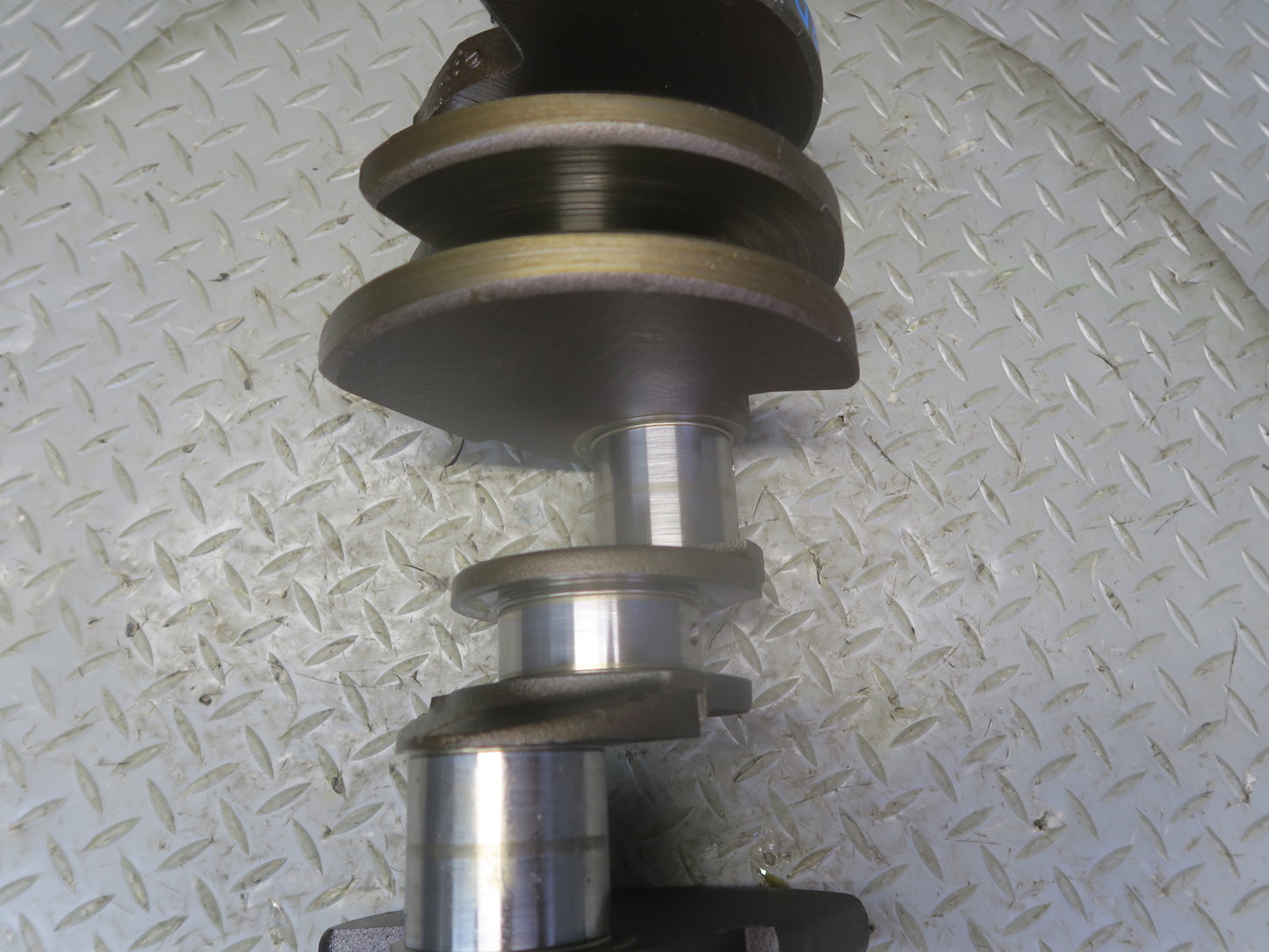 03-04 Chevrolet SSR V8 5.3L LM4 Engine Motor Crankshaft 49K Miles OEM