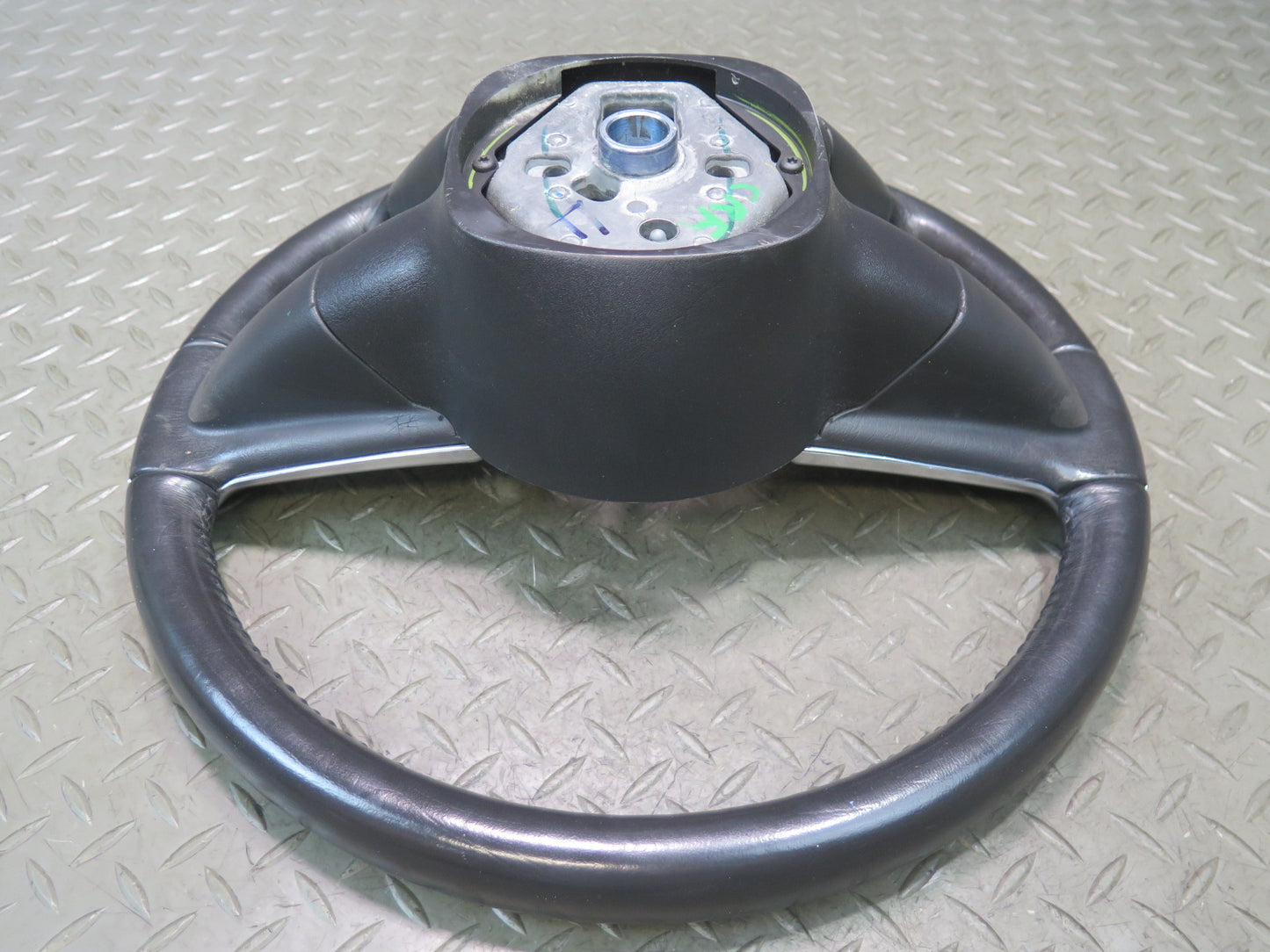 03-06 Chevrolet SSR Multifunction Leather Steering 15162293 OEM