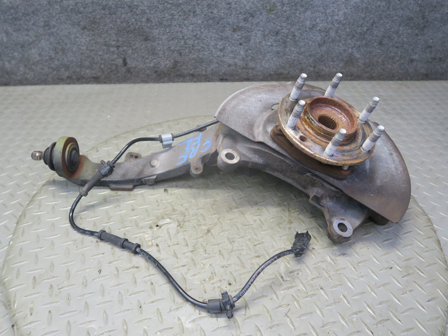 03-06 Chevrolet SSR Front Left Spindle Knuckle Wheel Hub Bearing 51K Miles OEM