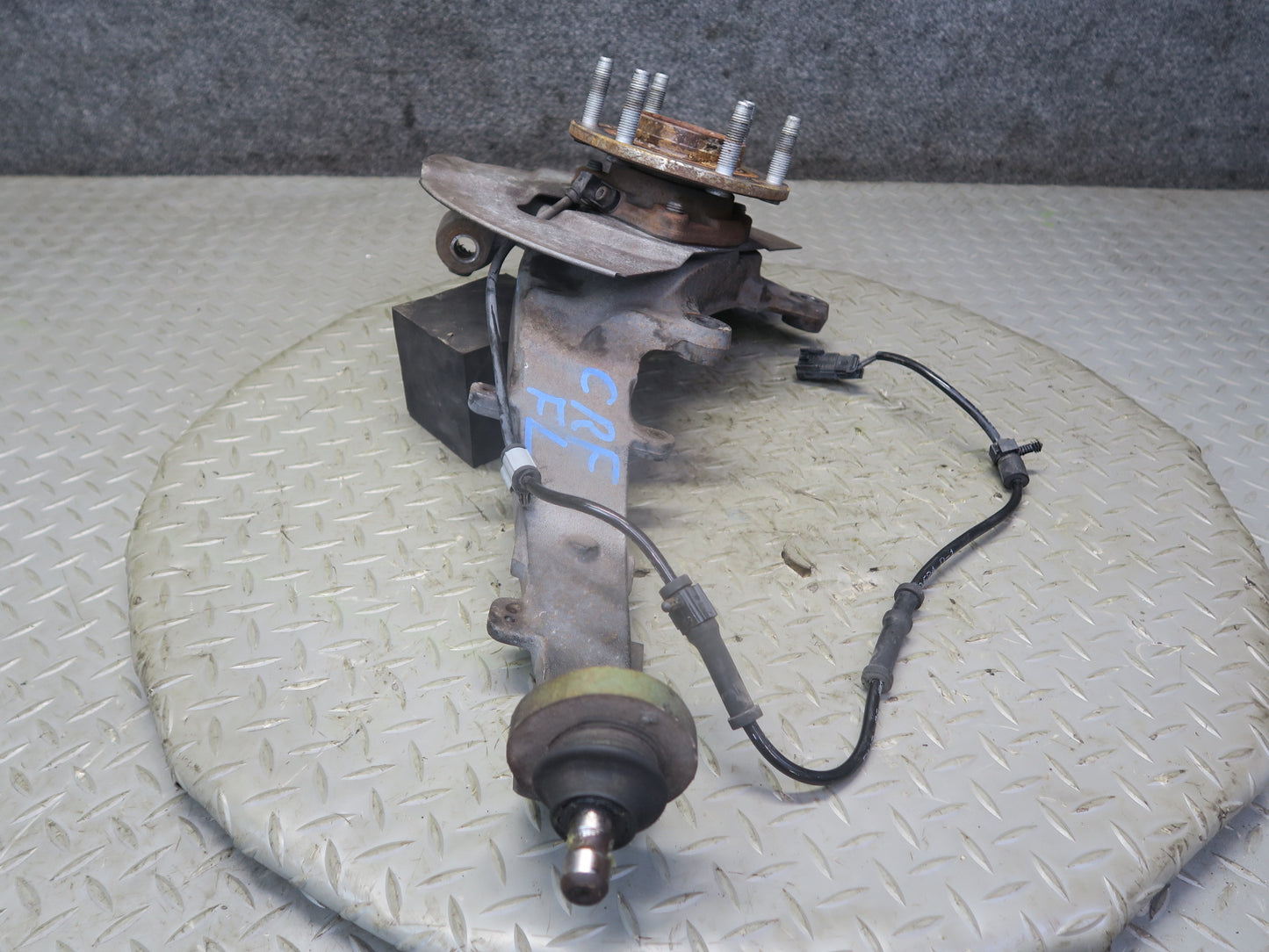 03-06 Chevrolet SSR Front Left Spindle Knuckle Wheel Hub Bearing 51K Miles OEM