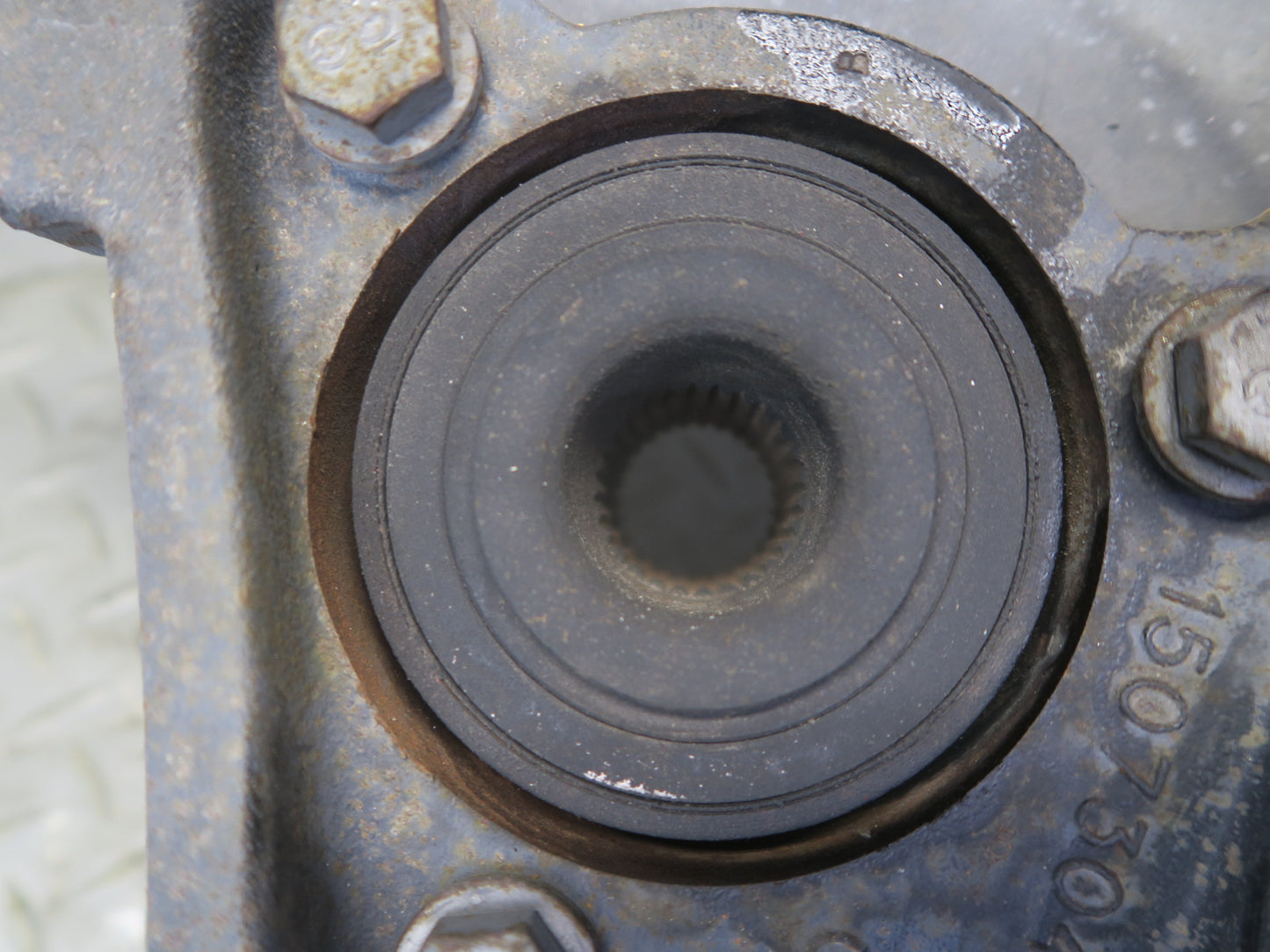 03-06 Chevrolet SSR Front Left Spindle Knuckle Wheel Hub Bearing 51K Miles OEM