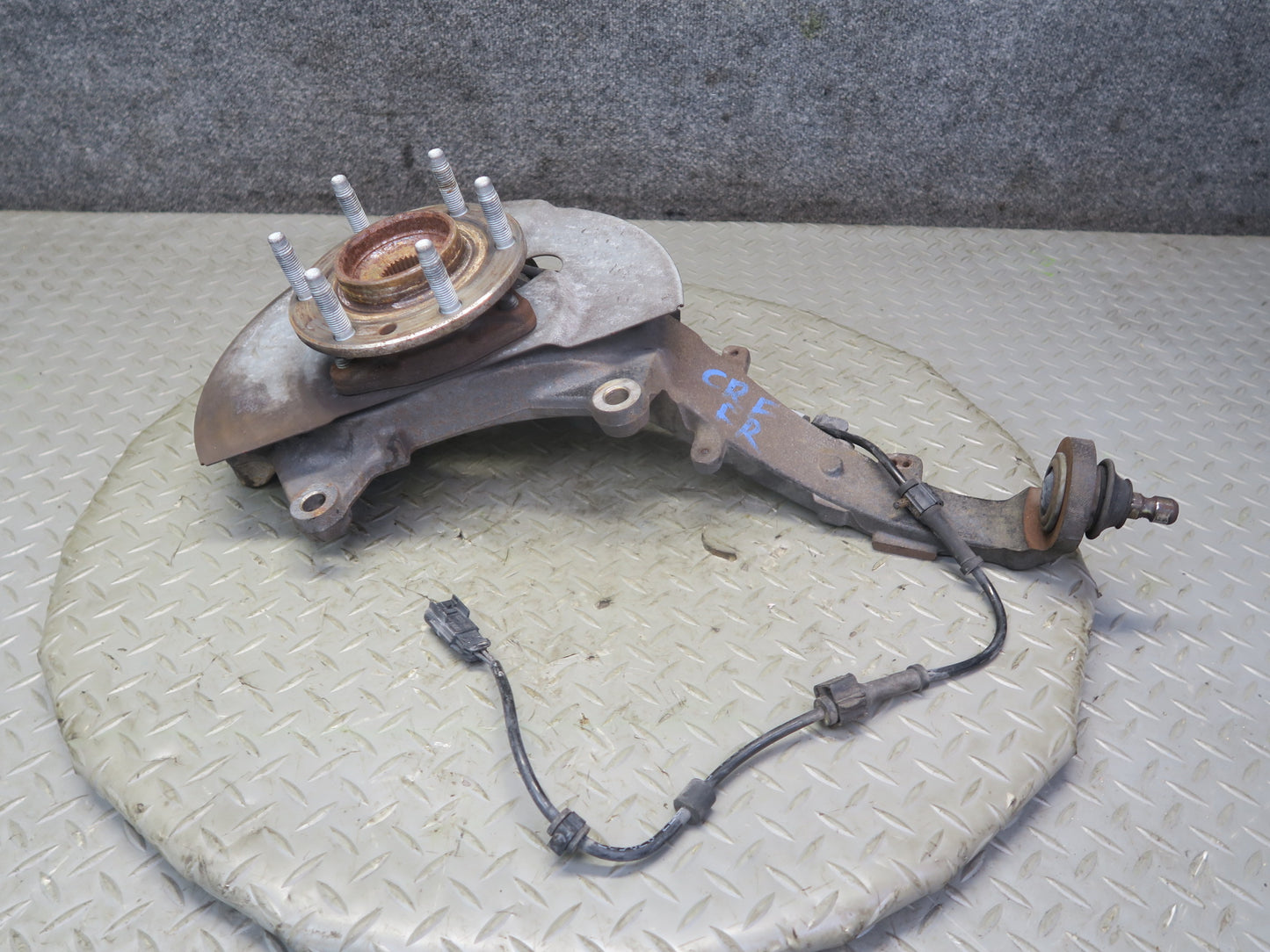 03-06 Chevrolet SSR Front Right Spindle Knuckle Wheel Hub Bearing 51K Miles OEM