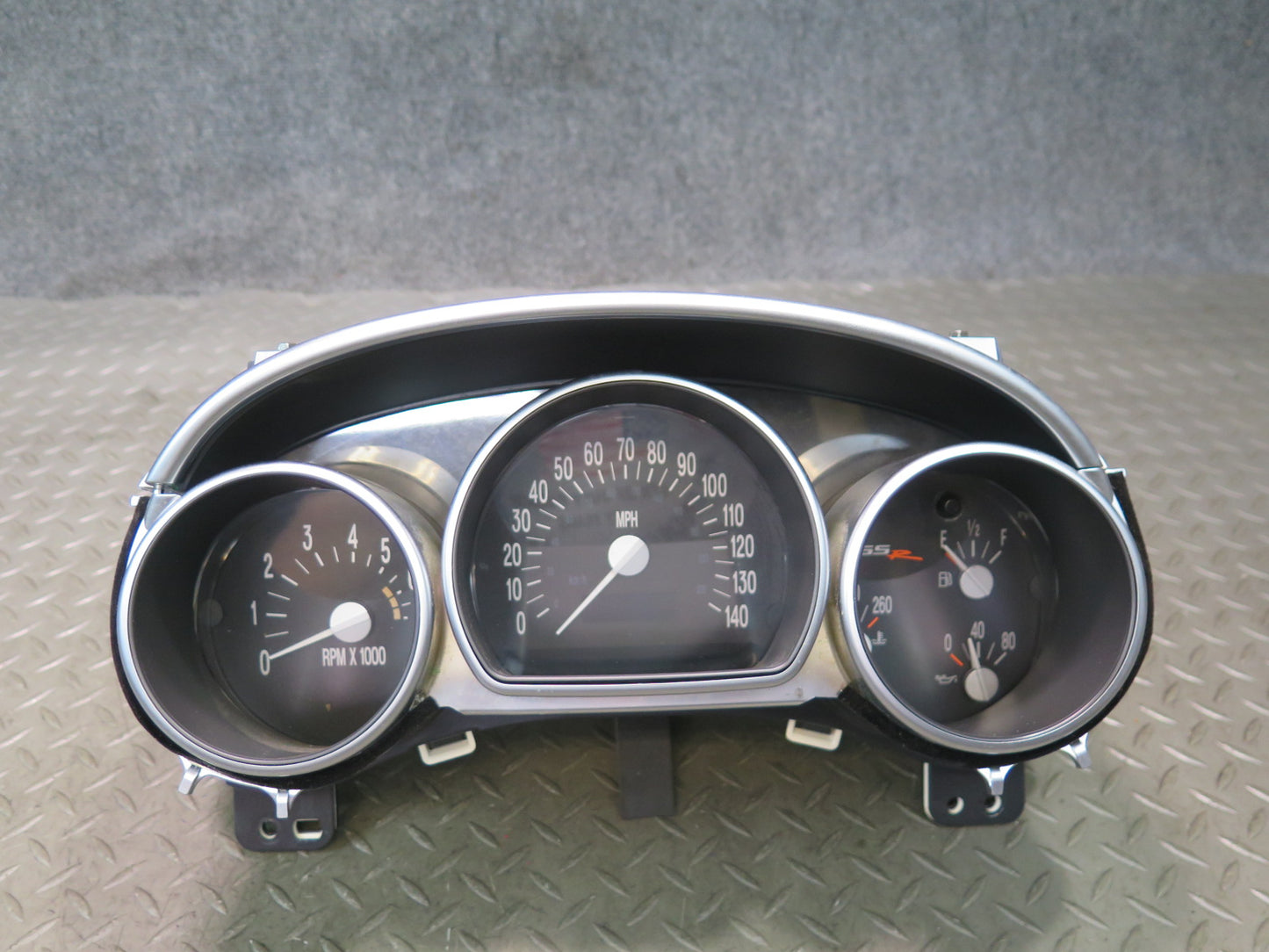 03-04 Chevrolet SSR A/T Instrument Cluster Gauge Speedometer 51K 12243915 OEM