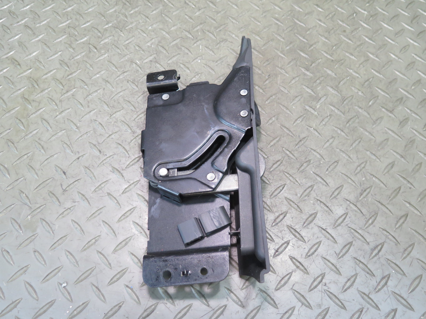 03-06 Chevrolet SSR Front Roof Left & Right Lock Latch w Motor Set OEM