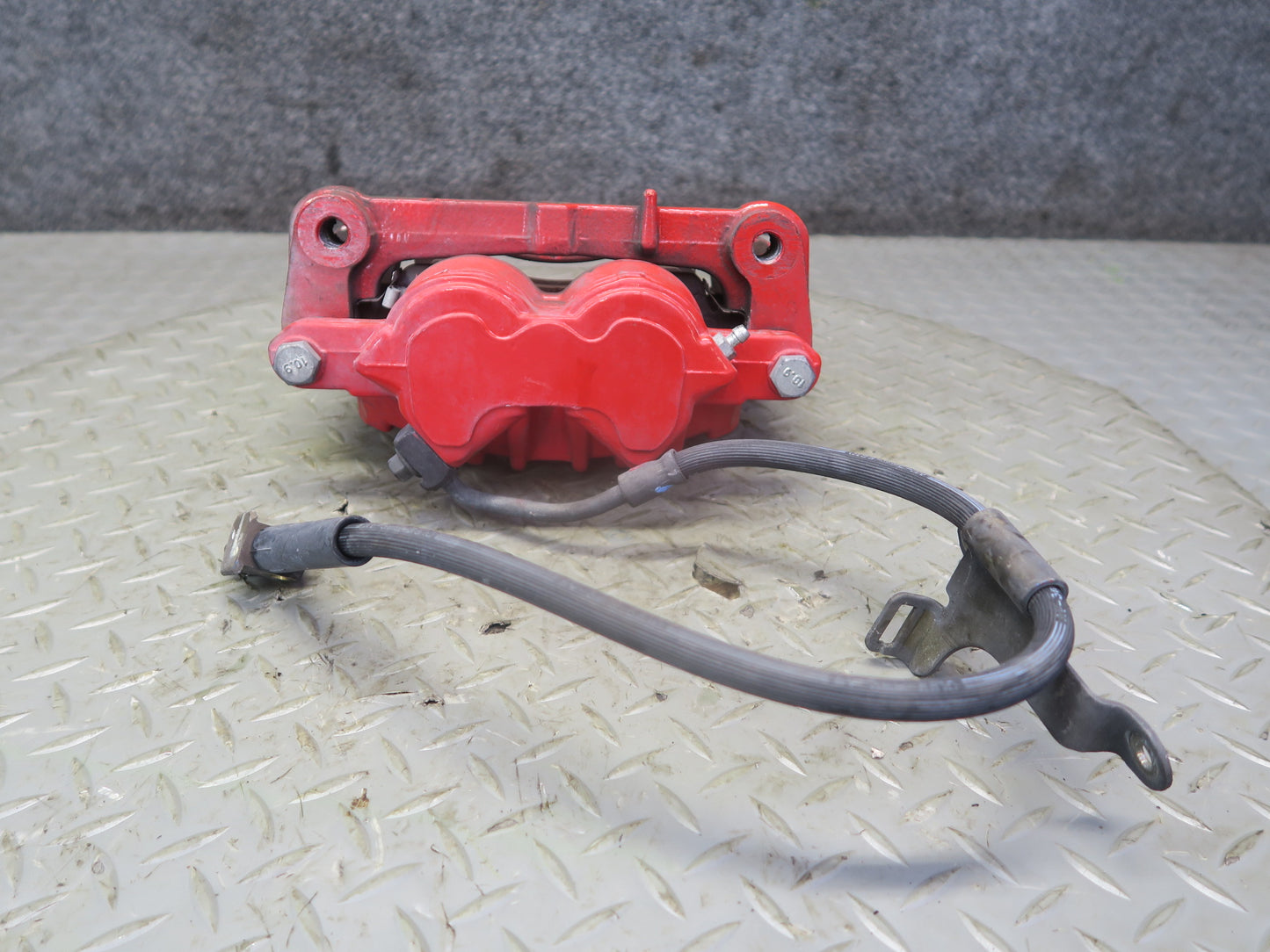 03-06 Chevrolet SSR Set of 2 Front Left & Right Brake Caliper PBR 51K Miles OEM