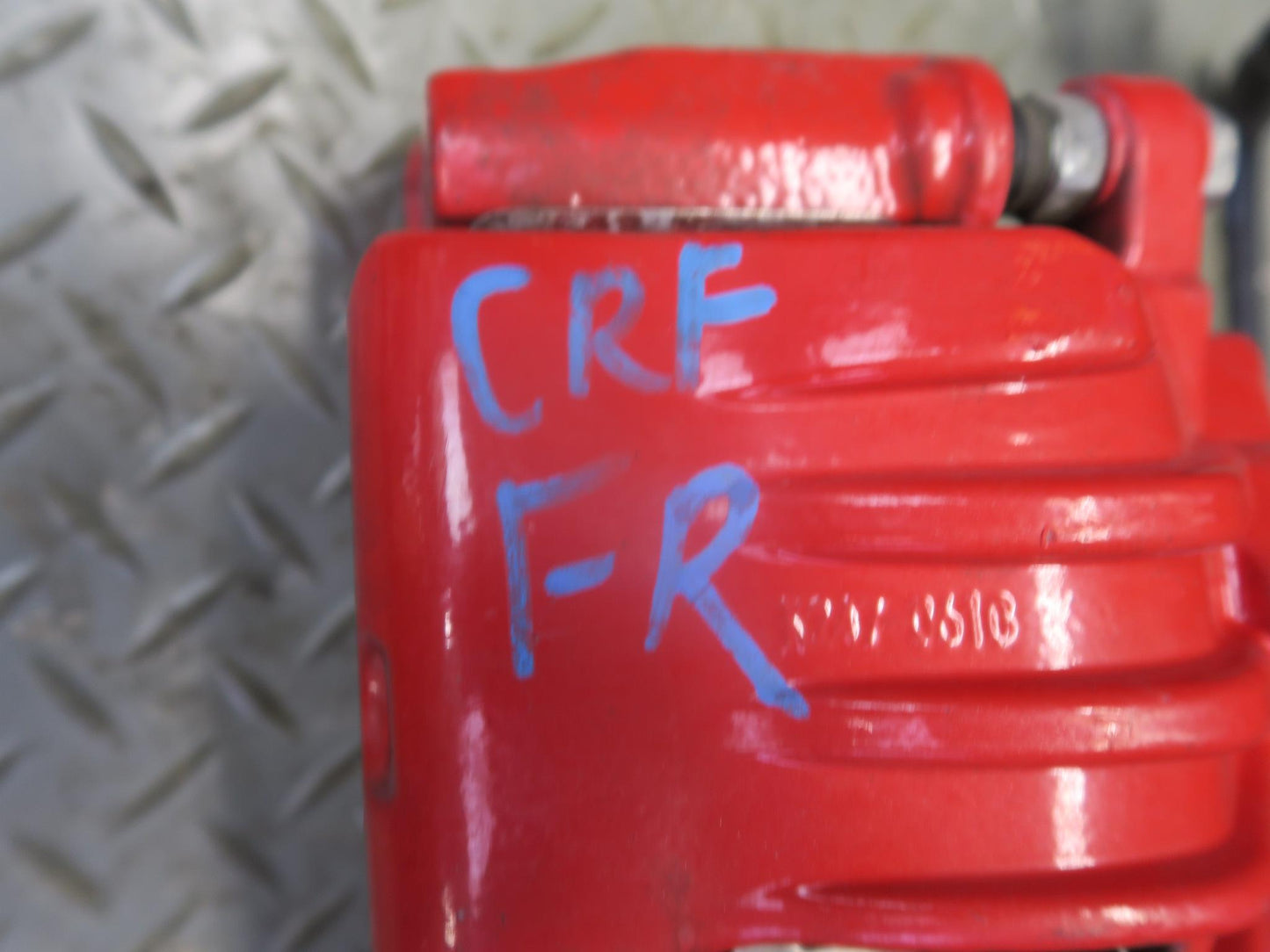 03-06 Chevrolet SSR Set of 2 Front Left & Right Brake Caliper PBR 51K Miles OEM