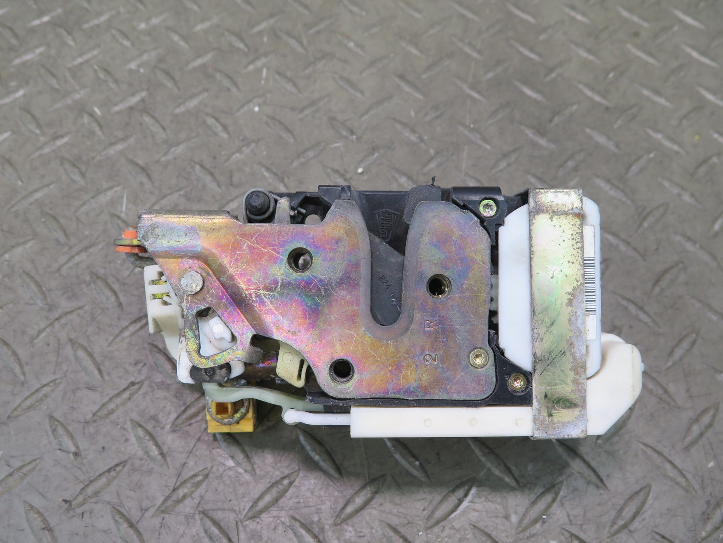 03-06 Chevrolet SSR Front Right Passenger Door Lock Latch Actuator OEM