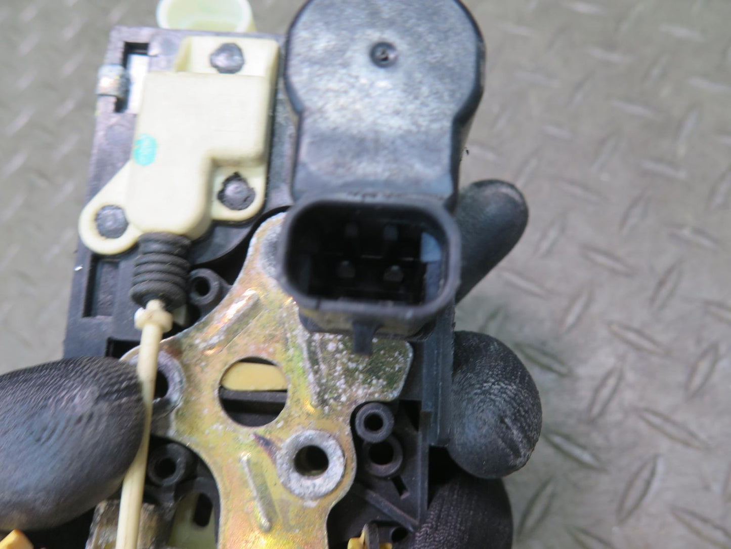 03-06 Chevrolet SSR Front Right Passenger Door Lock Latch Actuator OEM
