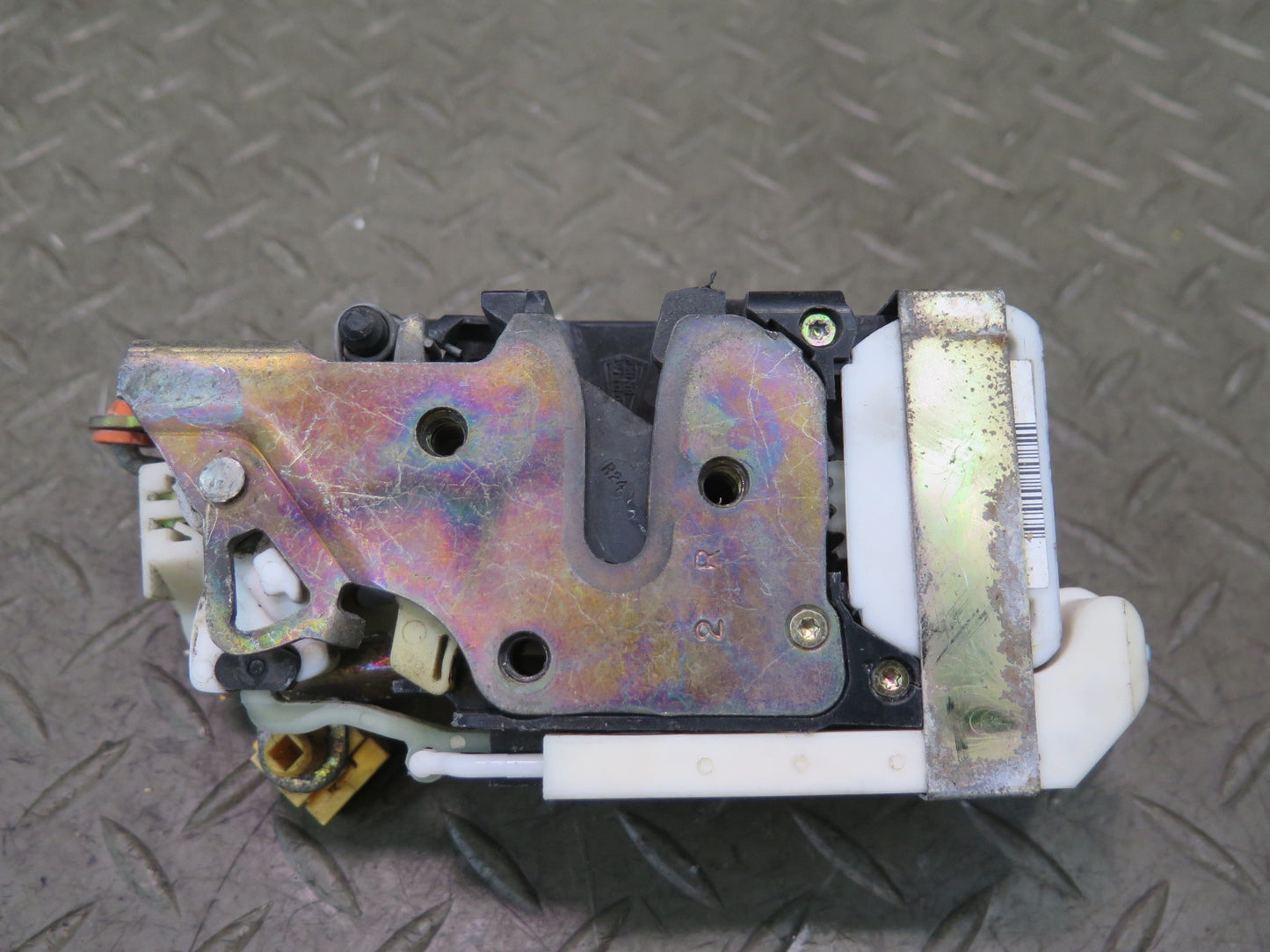 03-06 Chevrolet SSR Front Right Passenger Door Lock Latch Actuator OEM