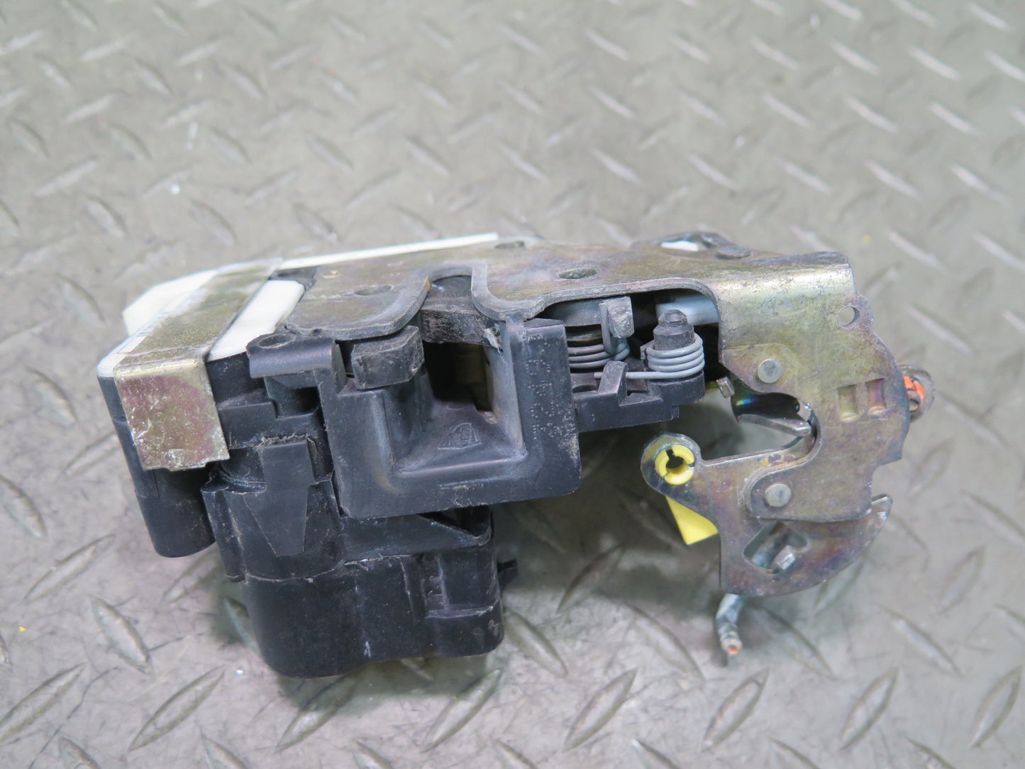 03-06 Chevrolet SSR Front Right Passenger Door Lock Latch Actuator OEM