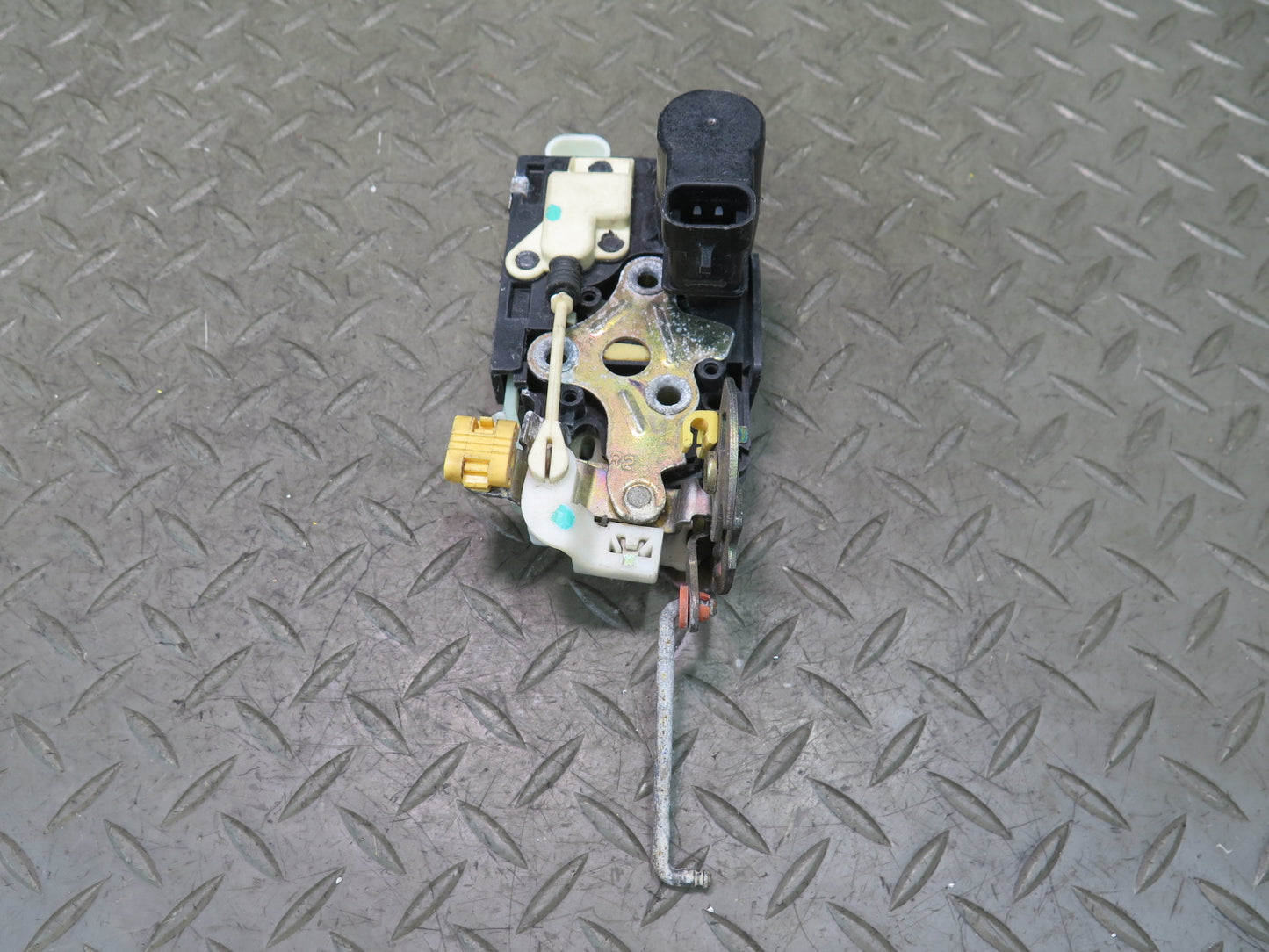 03-06 Chevrolet SSR Front Right Passenger Door Lock Latch Actuator OEM