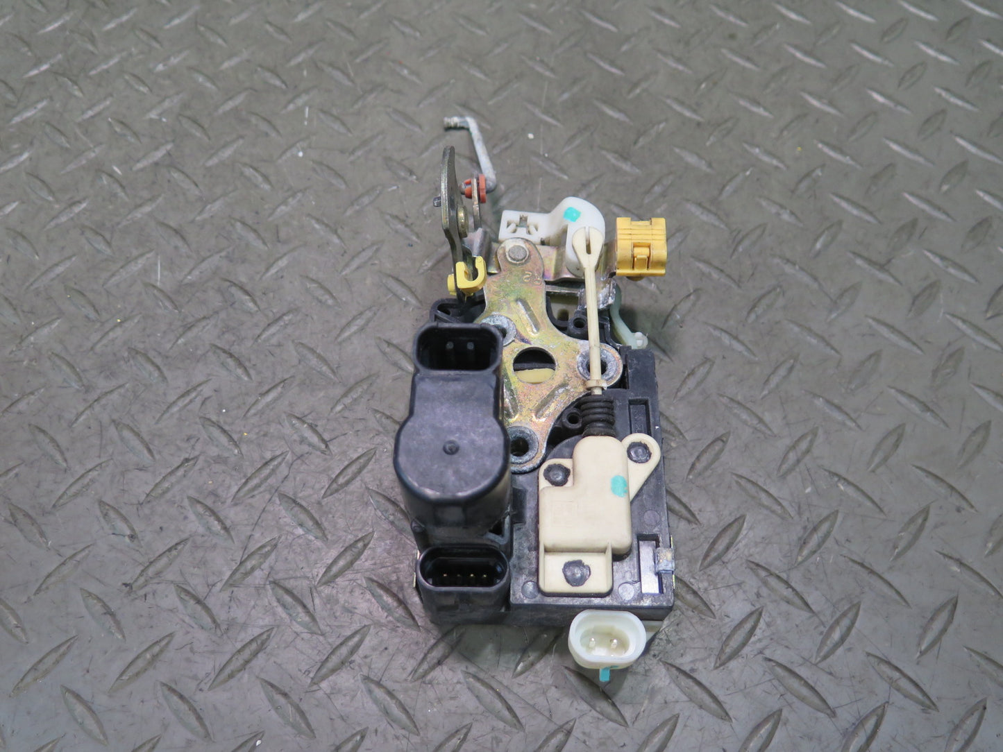 03-06 Chevrolet SSR Front Right Passenger Door Lock Latch Actuator OEM