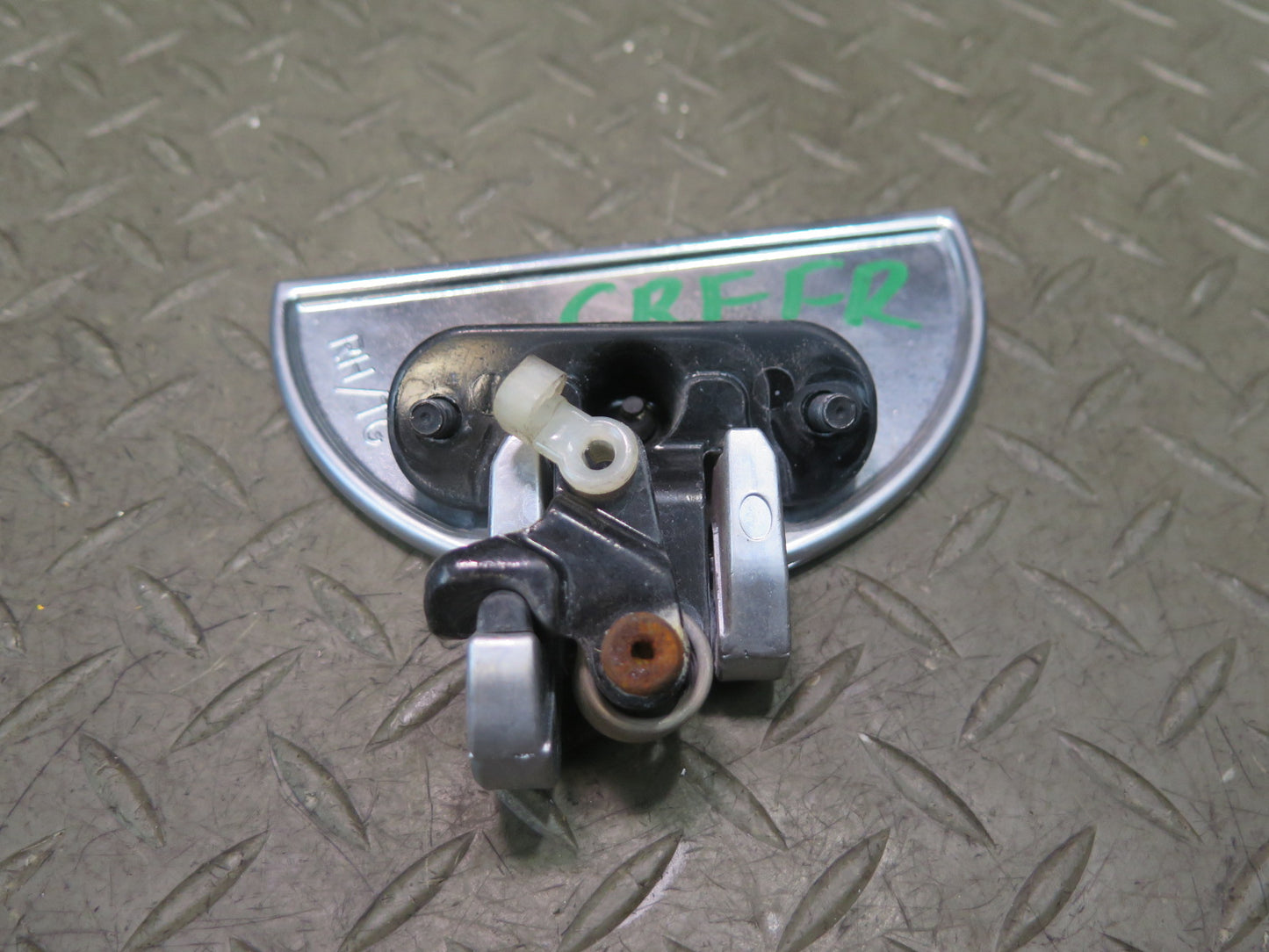 03-06 Chevrolet SSR Front Right Passenger Door Exterior Handle OEM