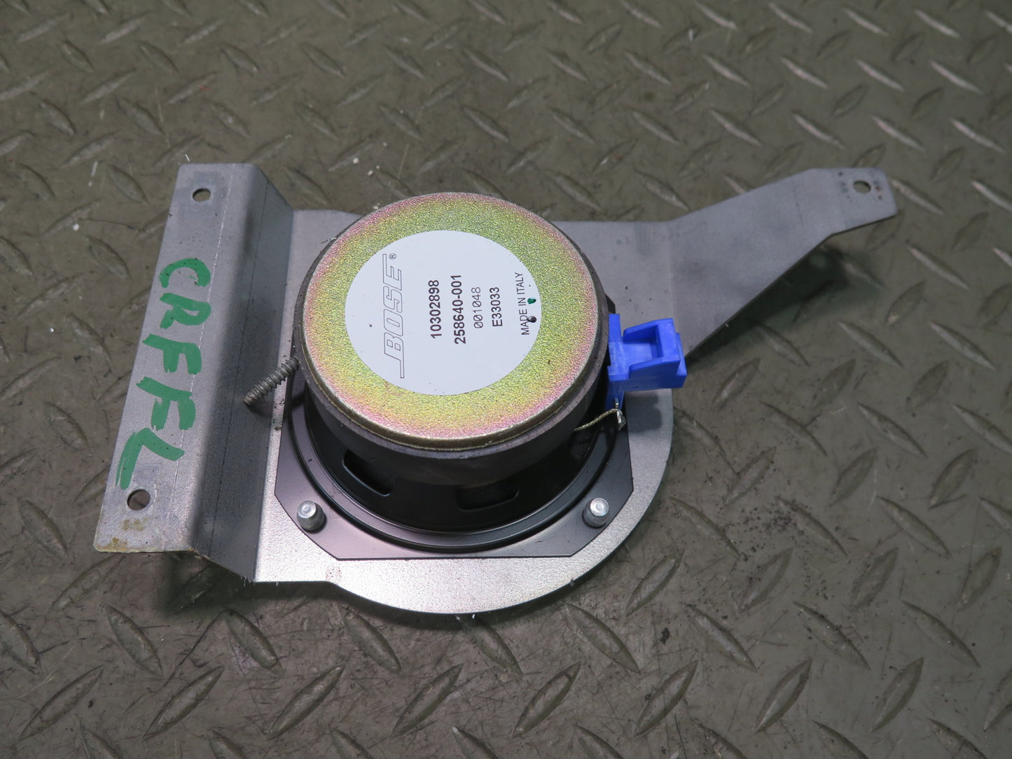 03-06 Chevrolet SSR Front Right & Left Door Bose Speaker w Bracket Mount Set OEM