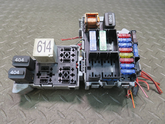 2008-2010 Porsche Cayenne 957 Fuse Relay Box Module