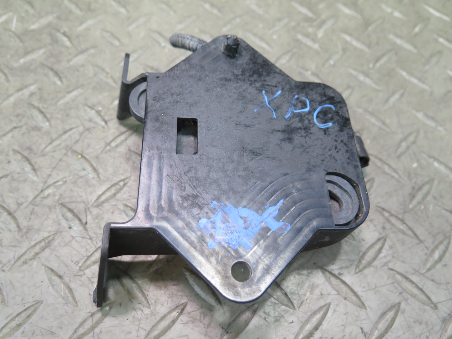2003-2010 Porsche Cayenne 957 TPMS Tire Pressure Monitor Sensor Module w Bracket