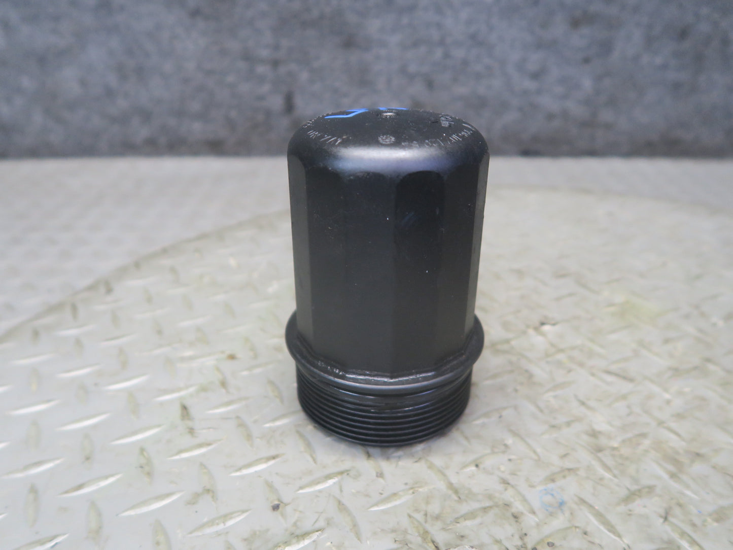 1999-2002 Porsche 911 996 Engine Oil Filter Housing 99610712054
