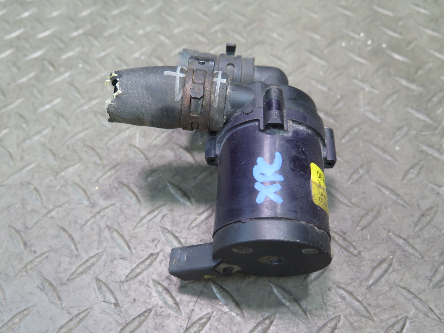 2003-2010 Porsche Cayenne 957 Secondary Auxiliary AUX Coolant Water Pump