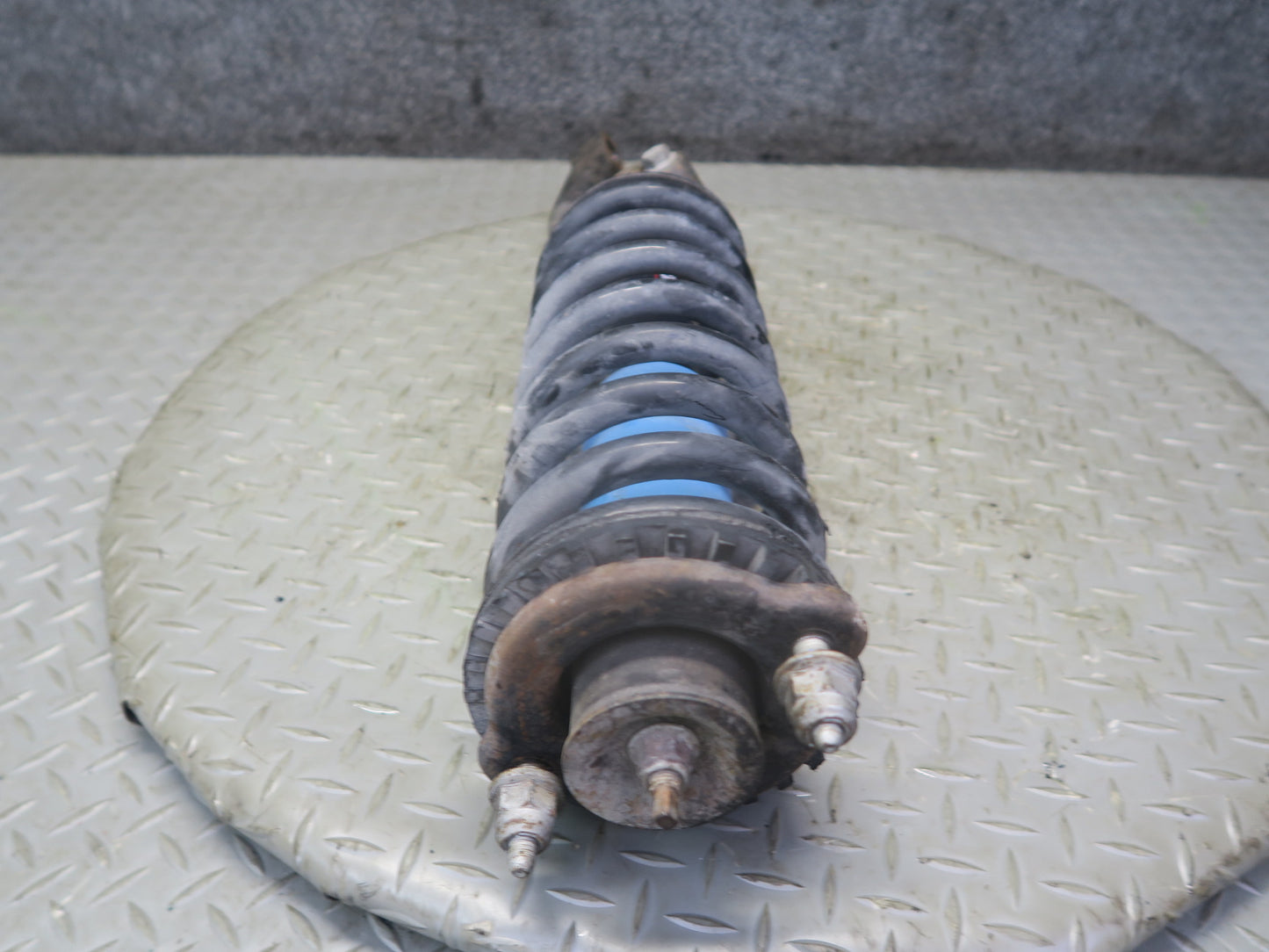 03-06 Chevrolet SSR Front Left & Right Strut Shock Absorber Set Acdelco 51K OEM