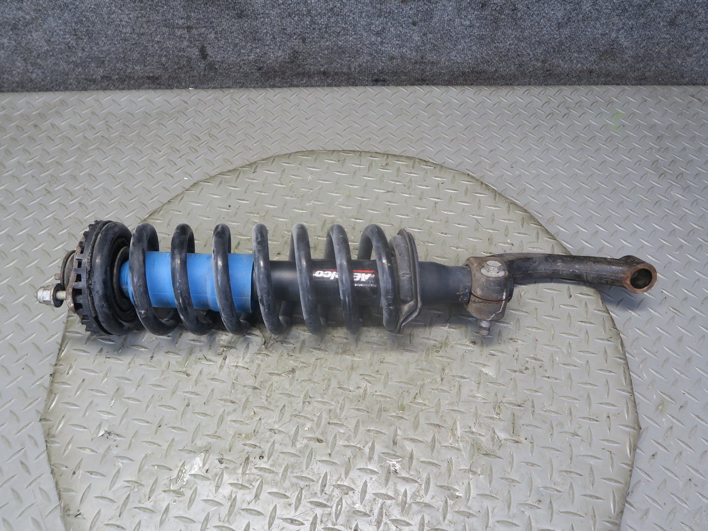 03-06 Chevrolet SSR Front Left & Right Strut Shock Absorber Set Acdelco 51K OEM